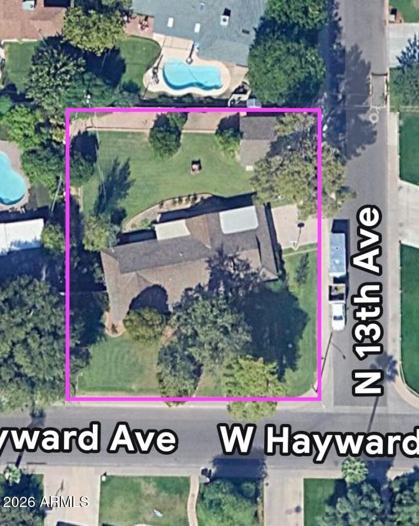 1302 W Hayward Ave — photo 1