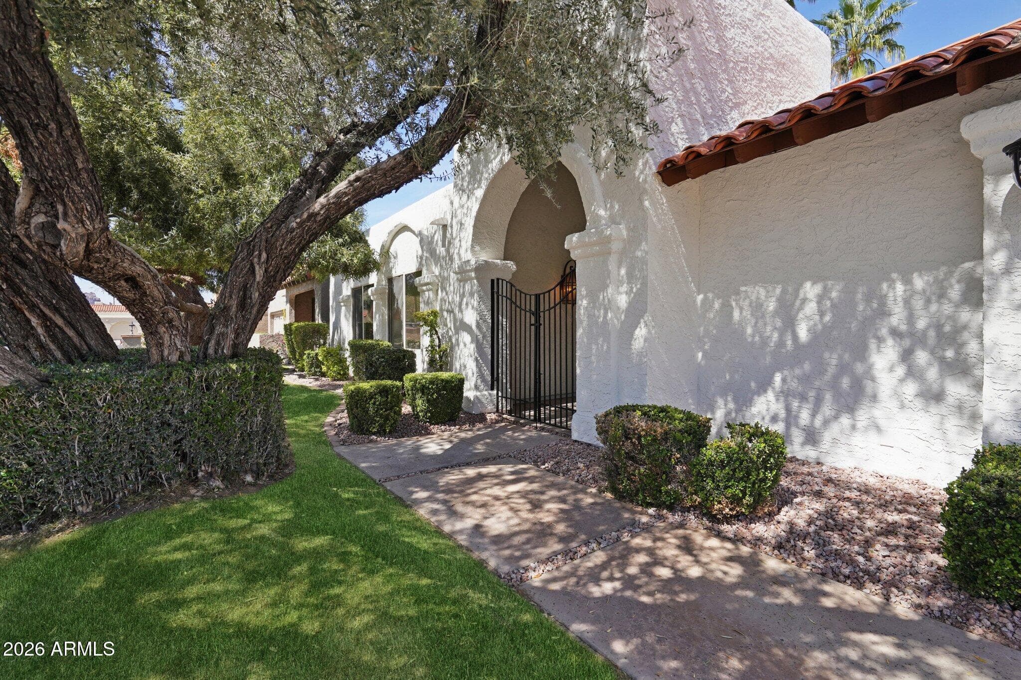 7232 E Solano Dr — photo 2