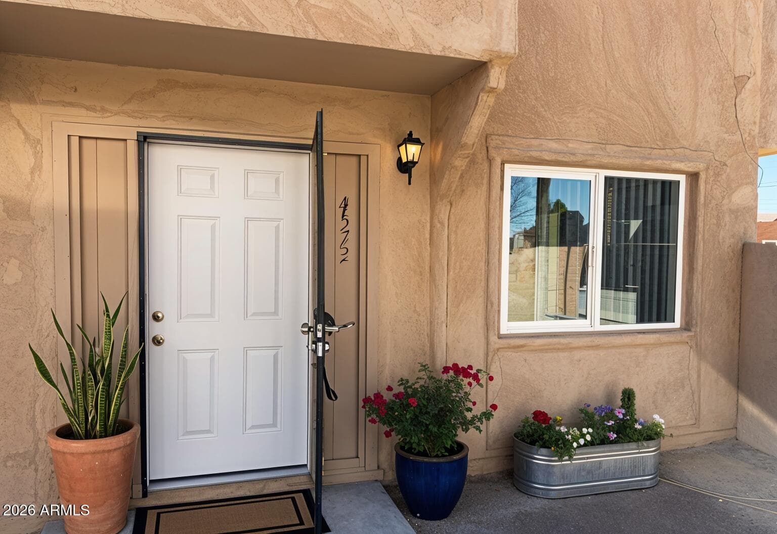 4513 E Riverside St — photo 1