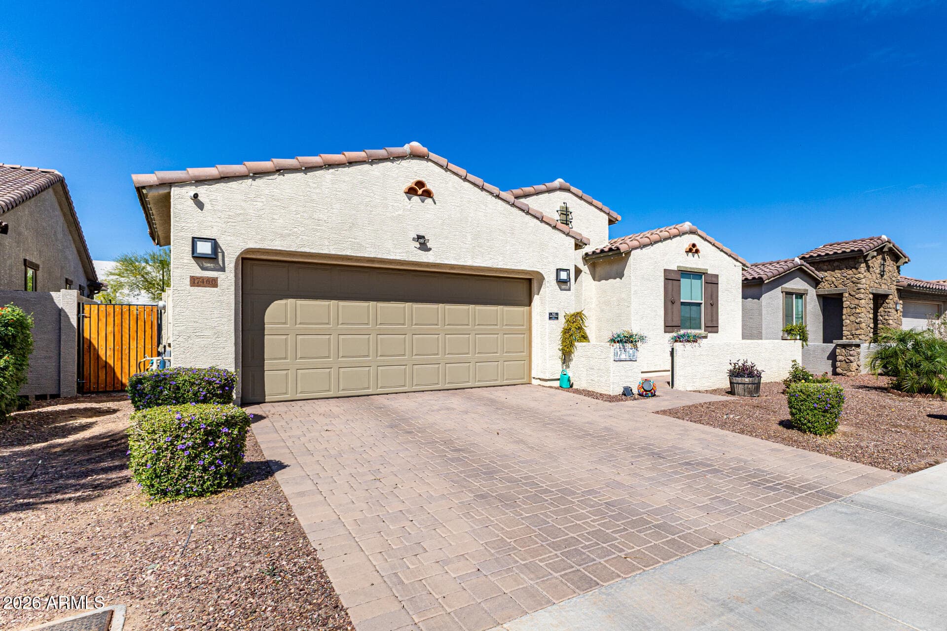 17460 W Larkspur Dr — photo 2