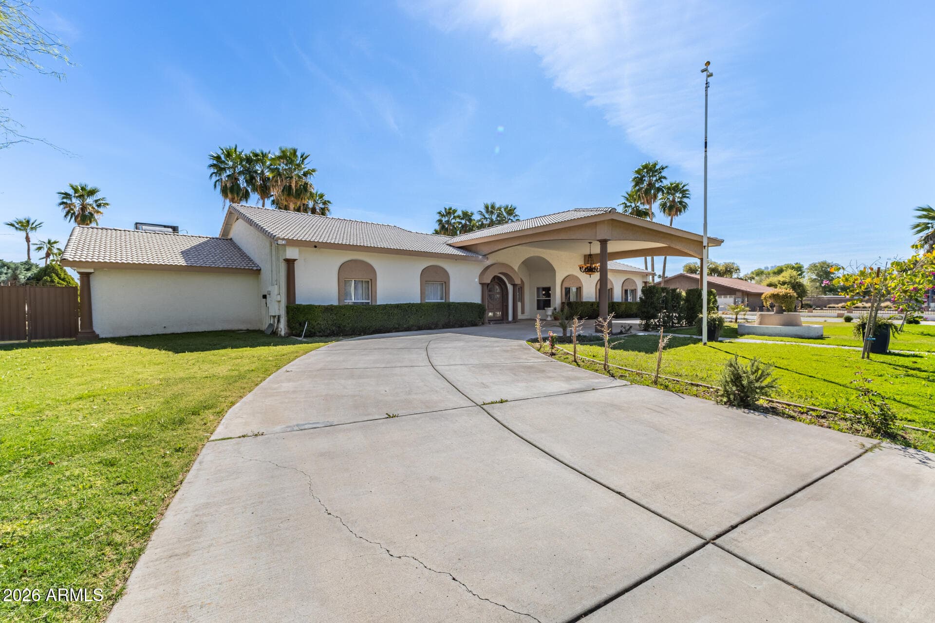 6625 W Sweetwater Ave — photo 2