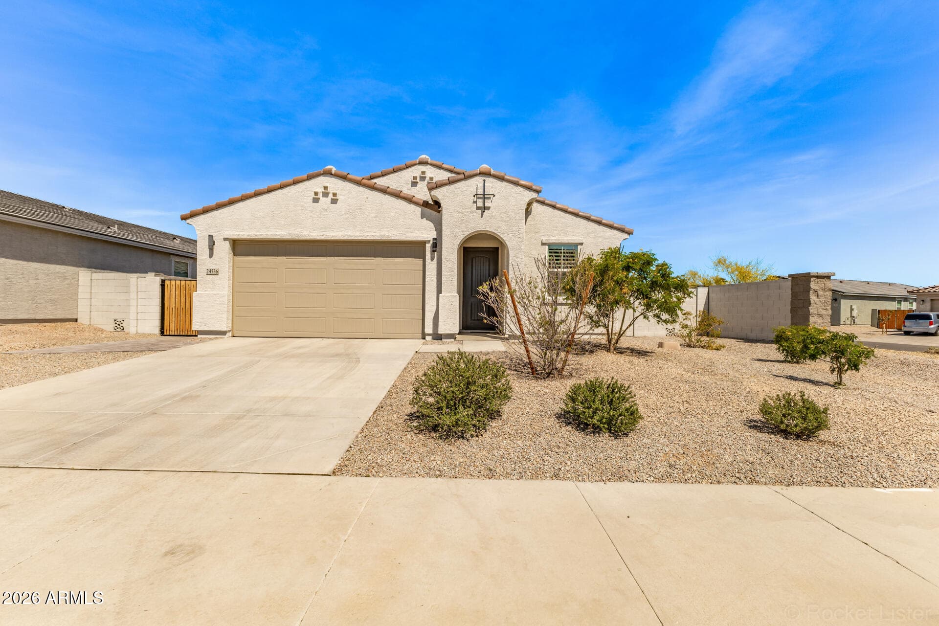 24536 W DURANGO ST - Photo 1