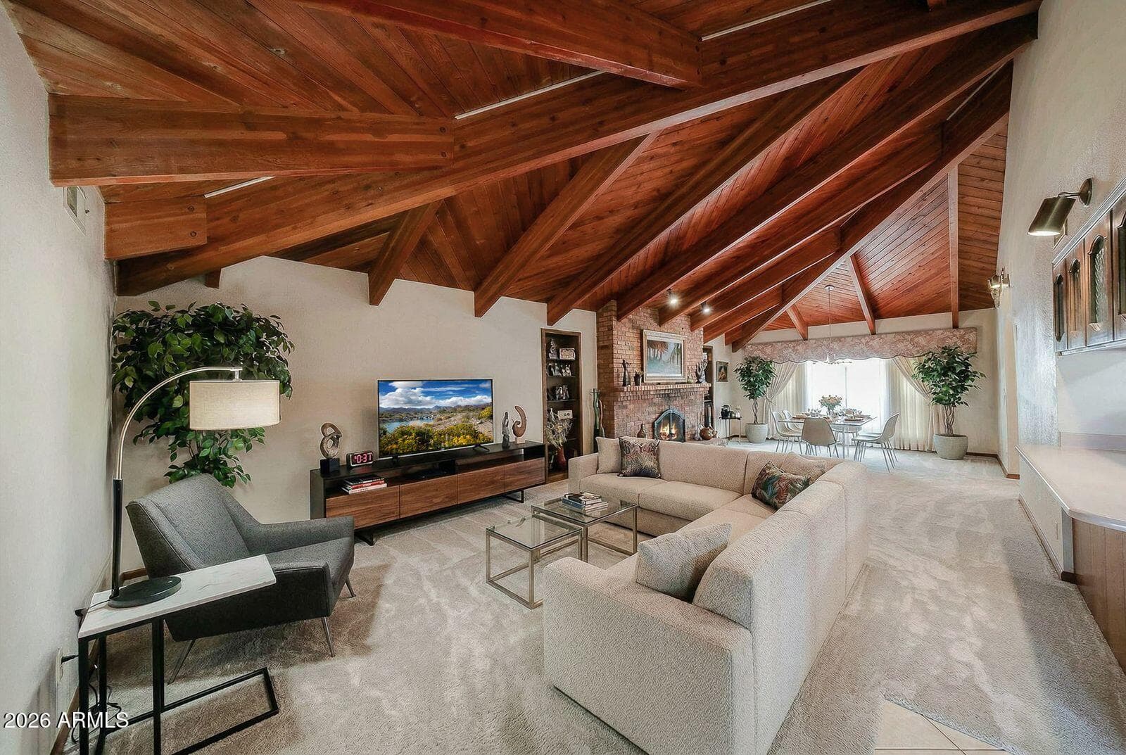 1322 W Aster Dr — photo 2