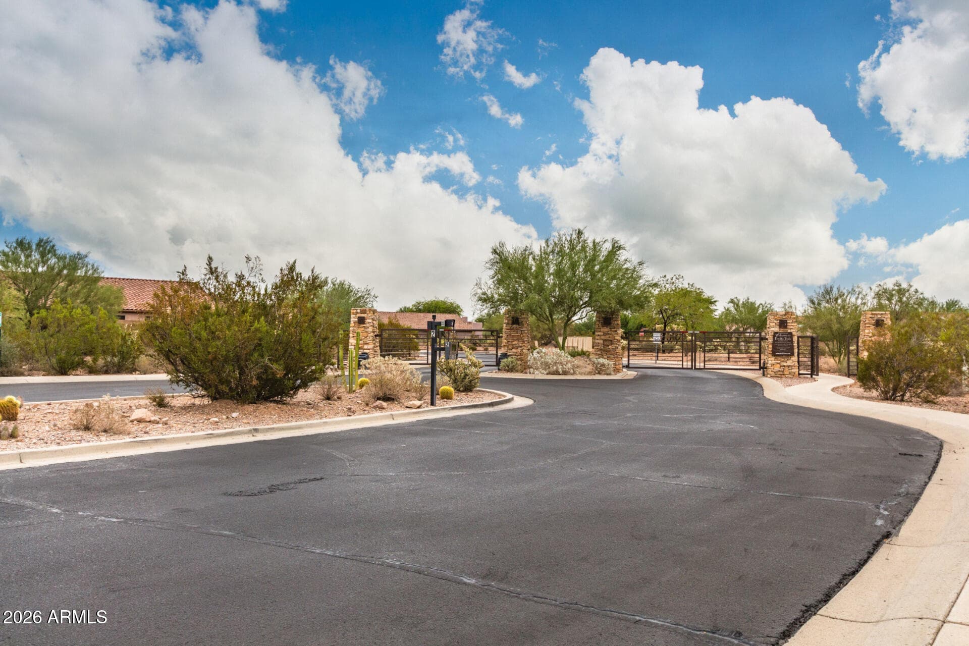 10340 E Meandering Trail Ln — photo 46