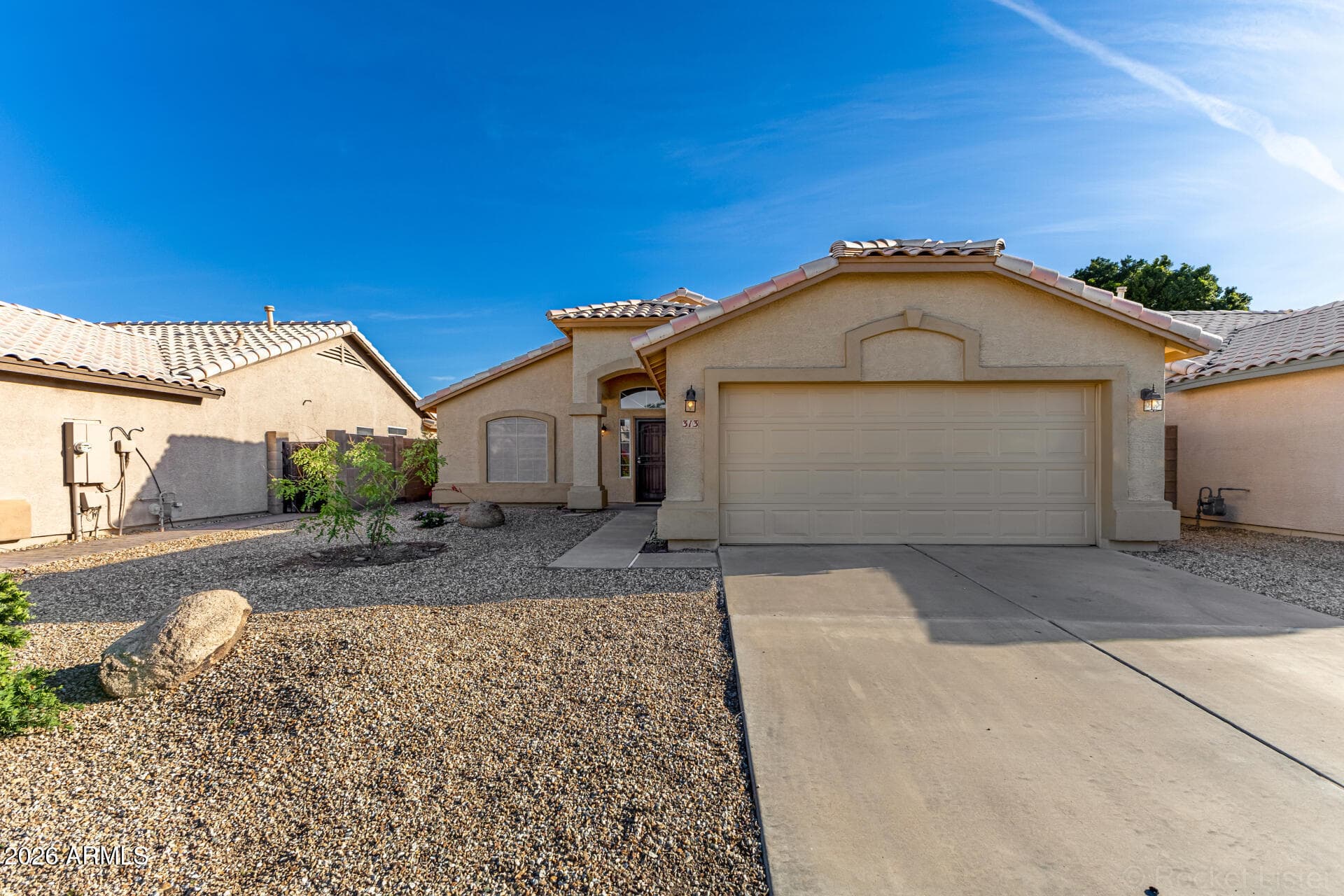 313 E Sherri Dr — photo 1