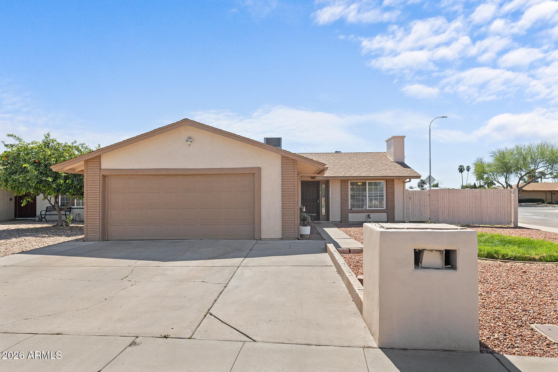 4955 W Golden Ln — photo 2