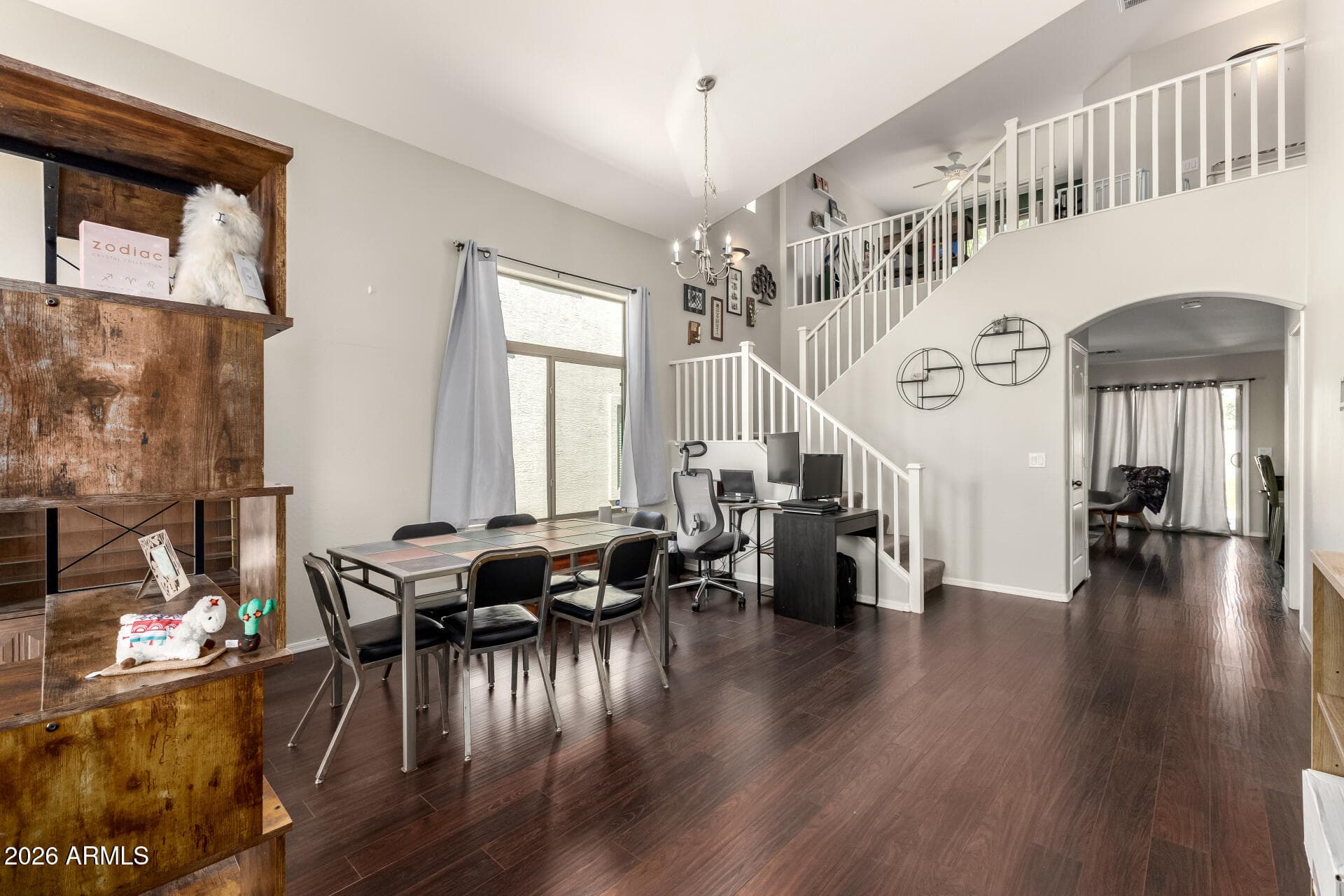 1394 E Penny Ln — photo 1