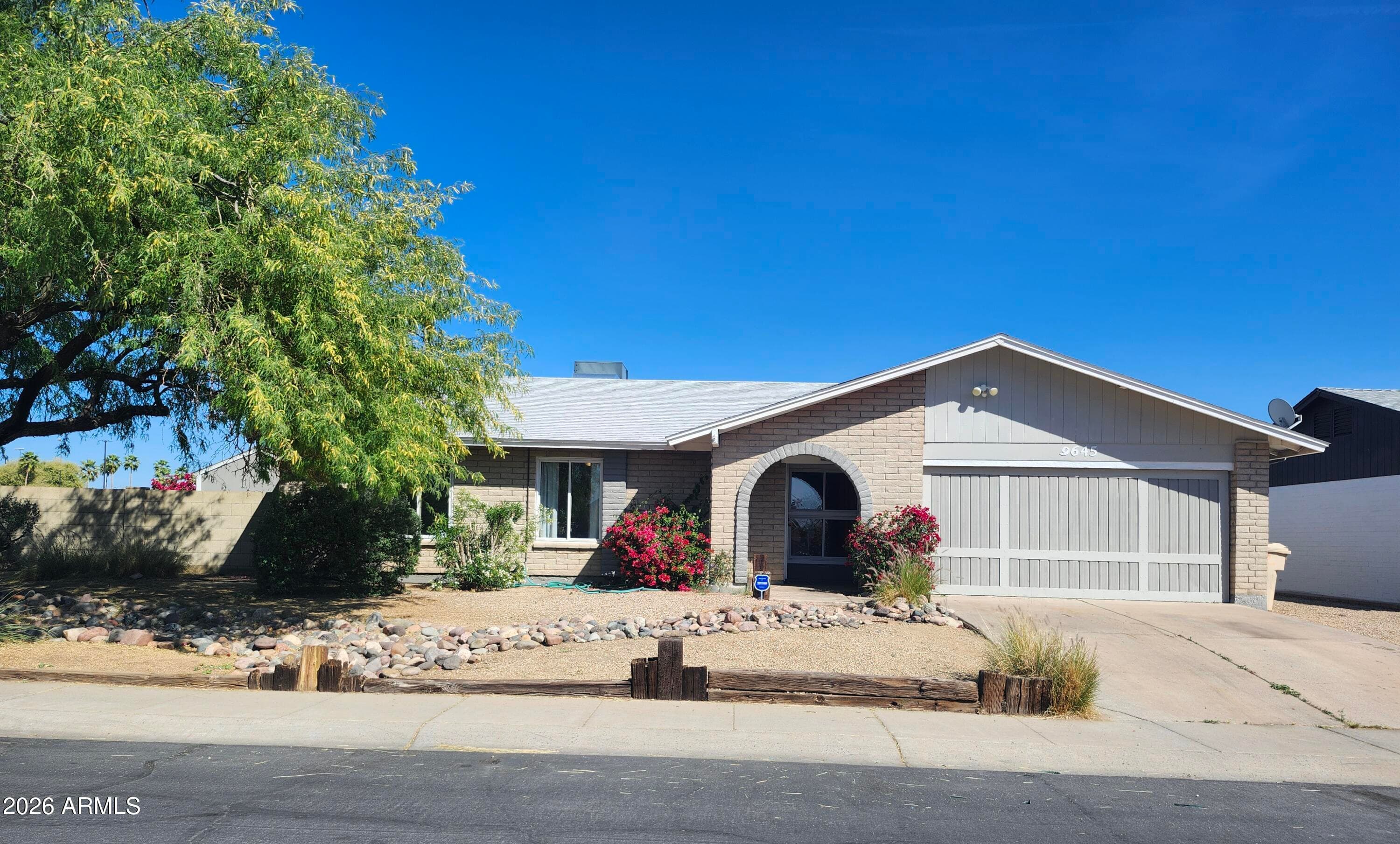 9645 N 63rd Dr — photo 1