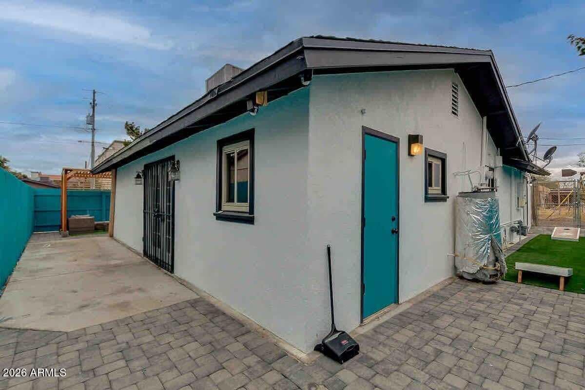 214 E Alice Ave — photo 18