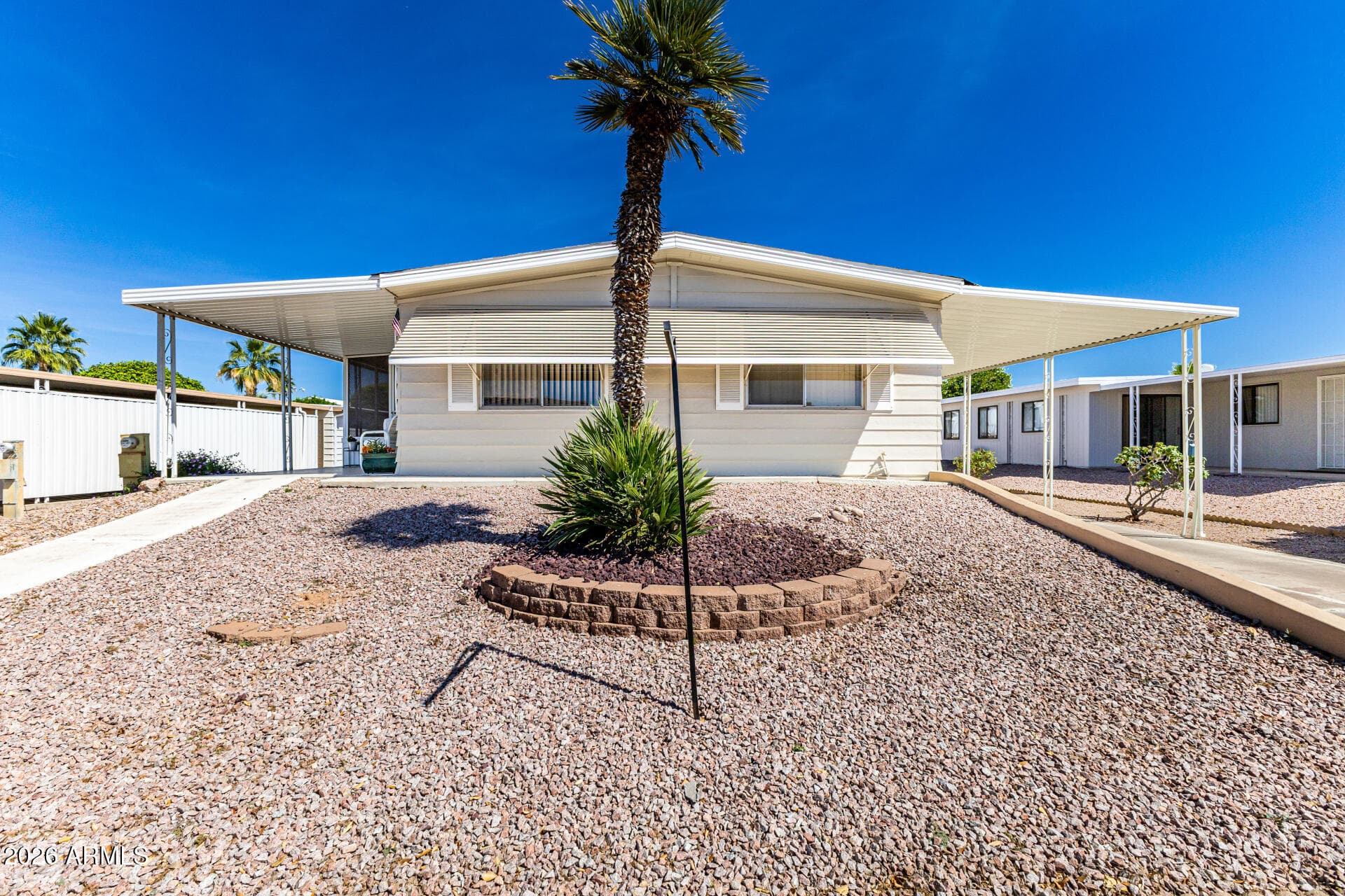 2647 N WRIGHT WAY - Photo 1