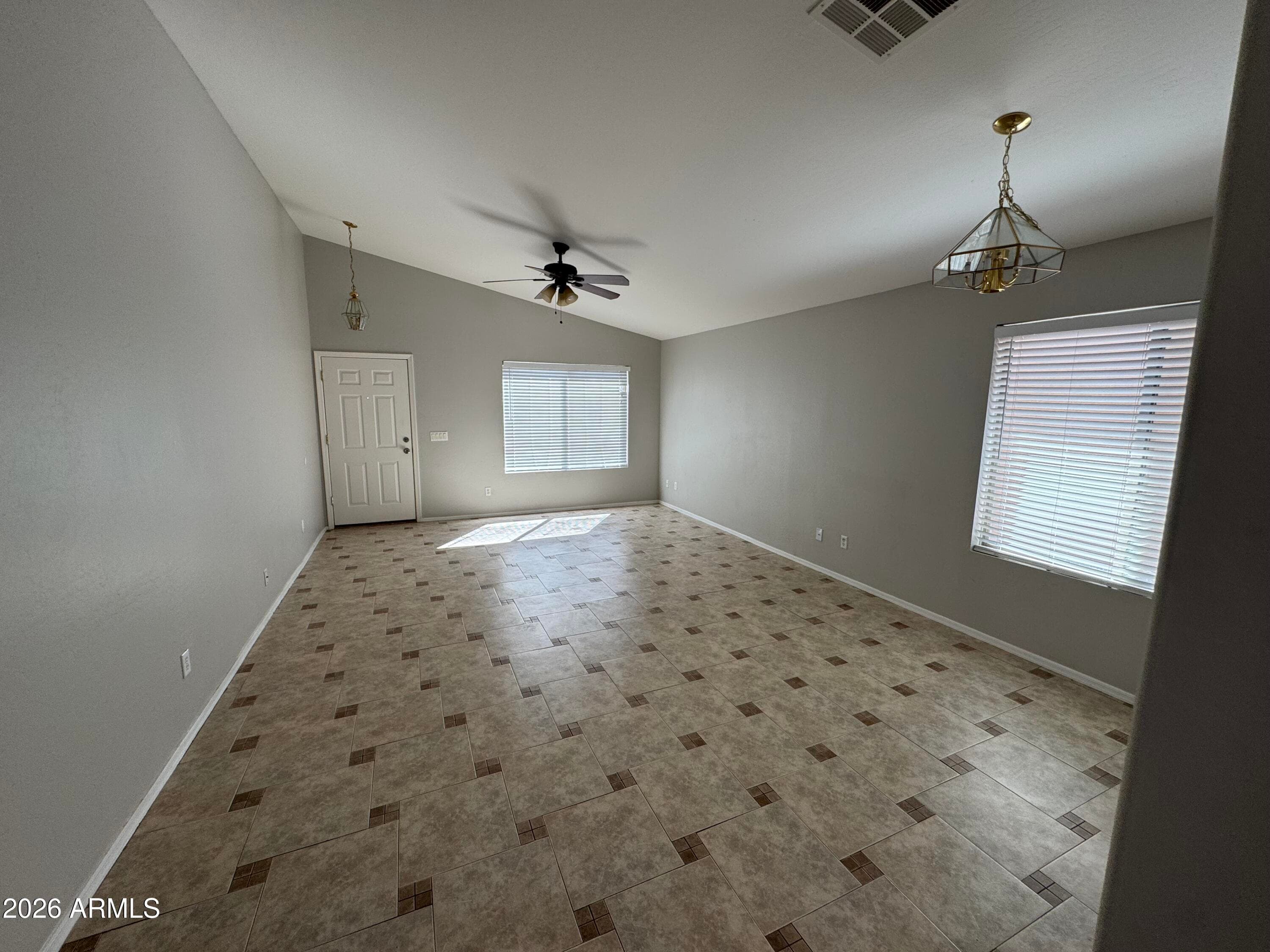 15840 W Yavapai St — photo 2