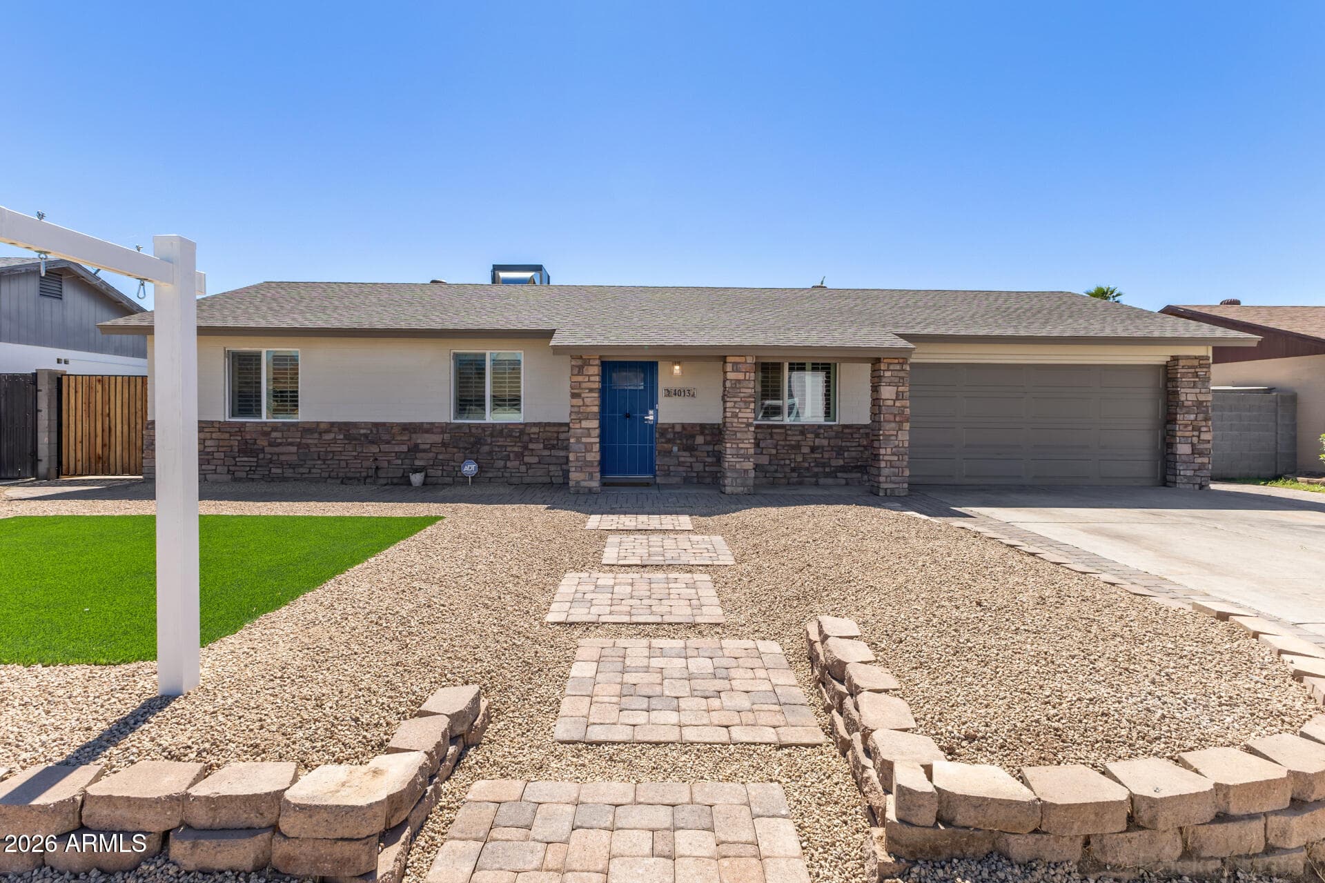 4013 W Yucca St — photo 2