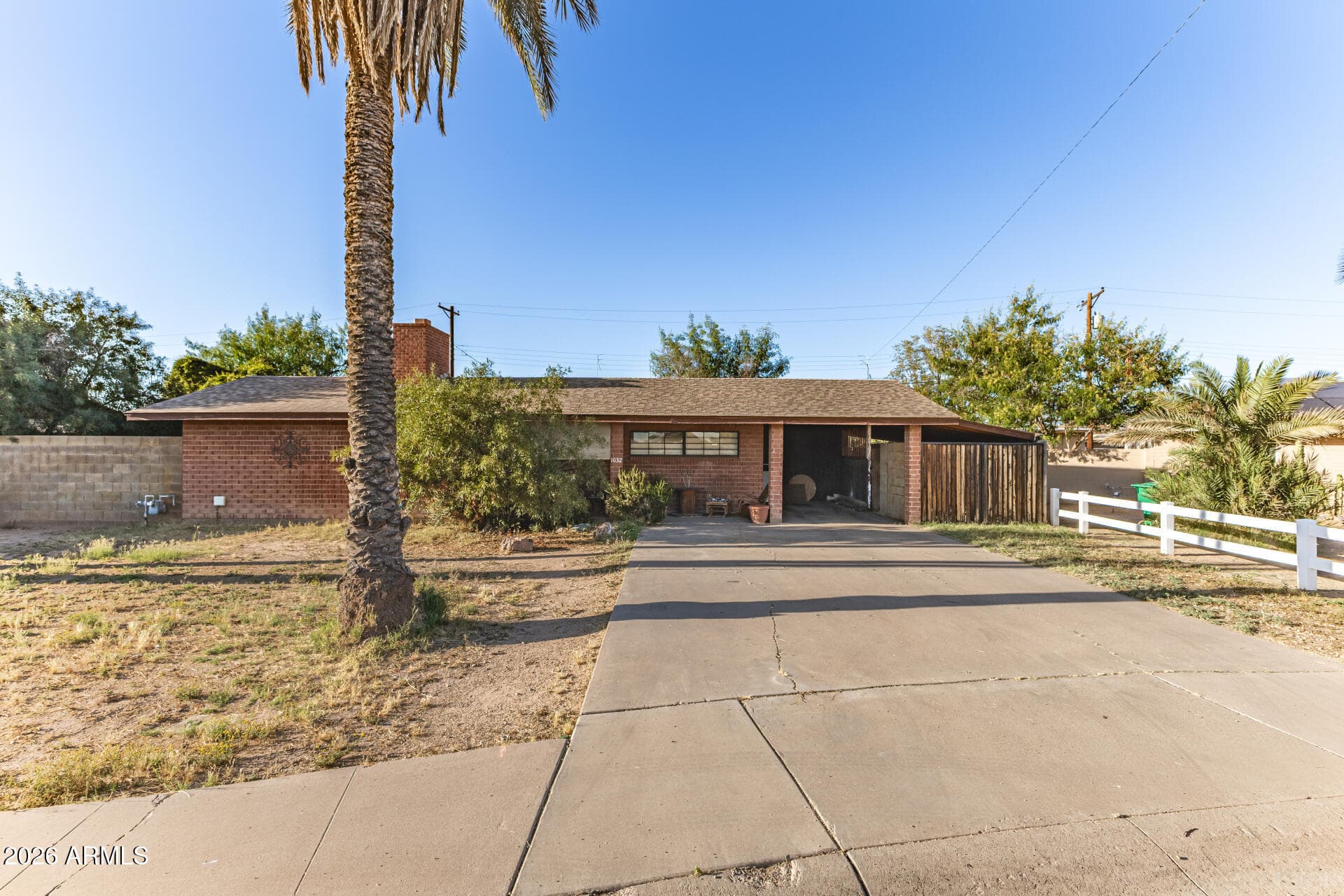1032 W 6th Pl — photo 1