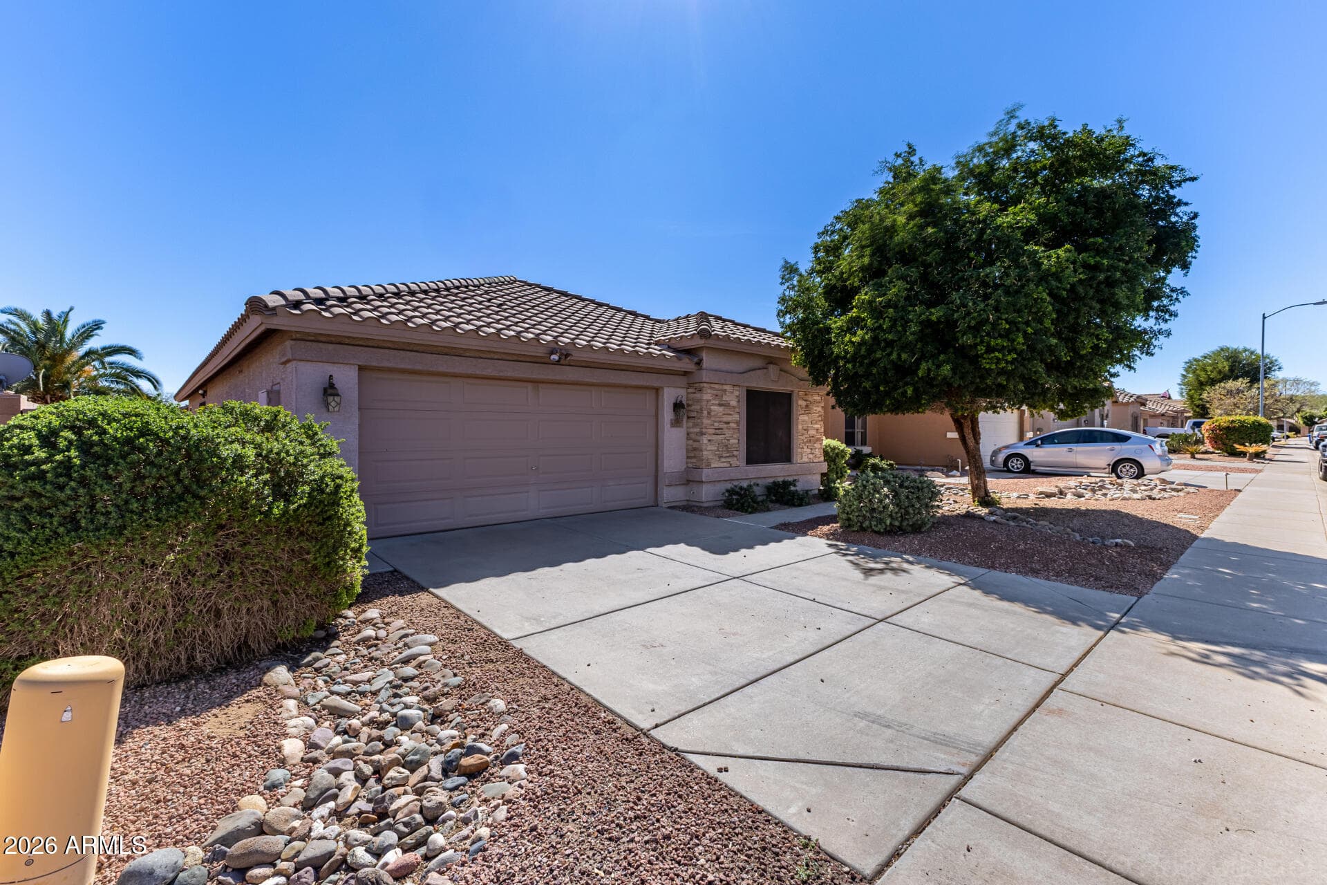 15847 W Saguaro W Ln — photo 2