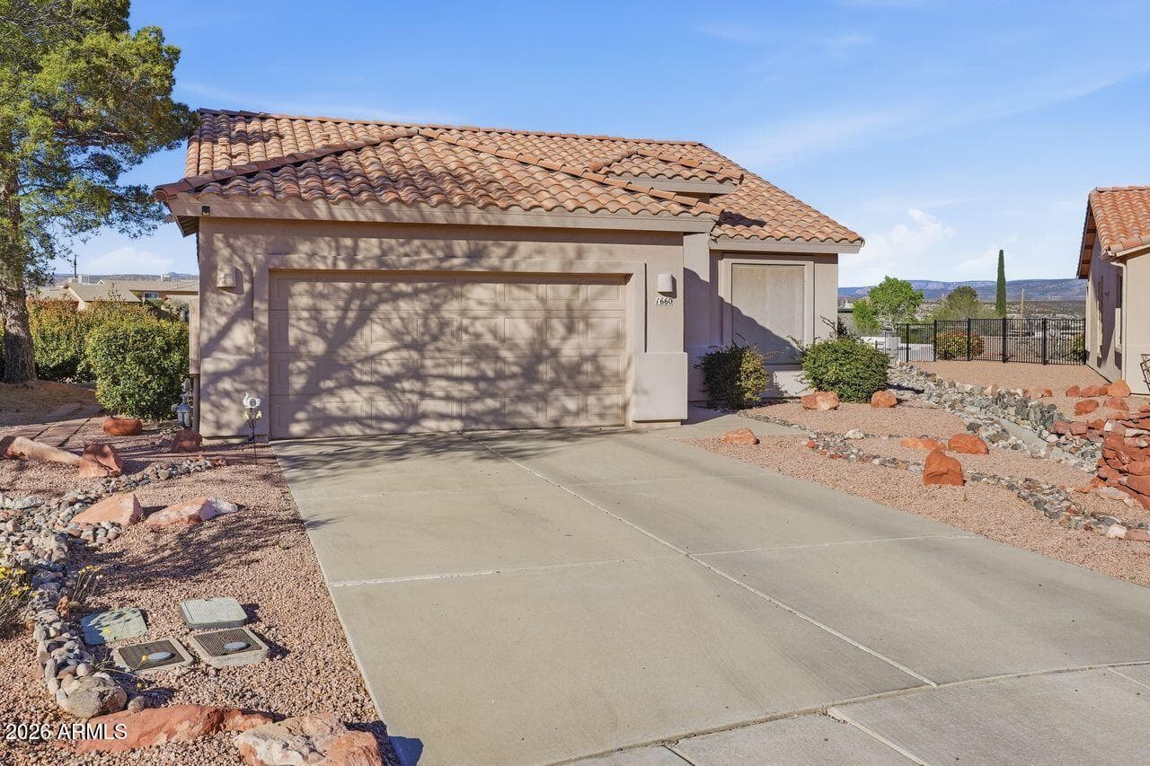 1660 E CRESTVIEW CIRCLE - Photo 3