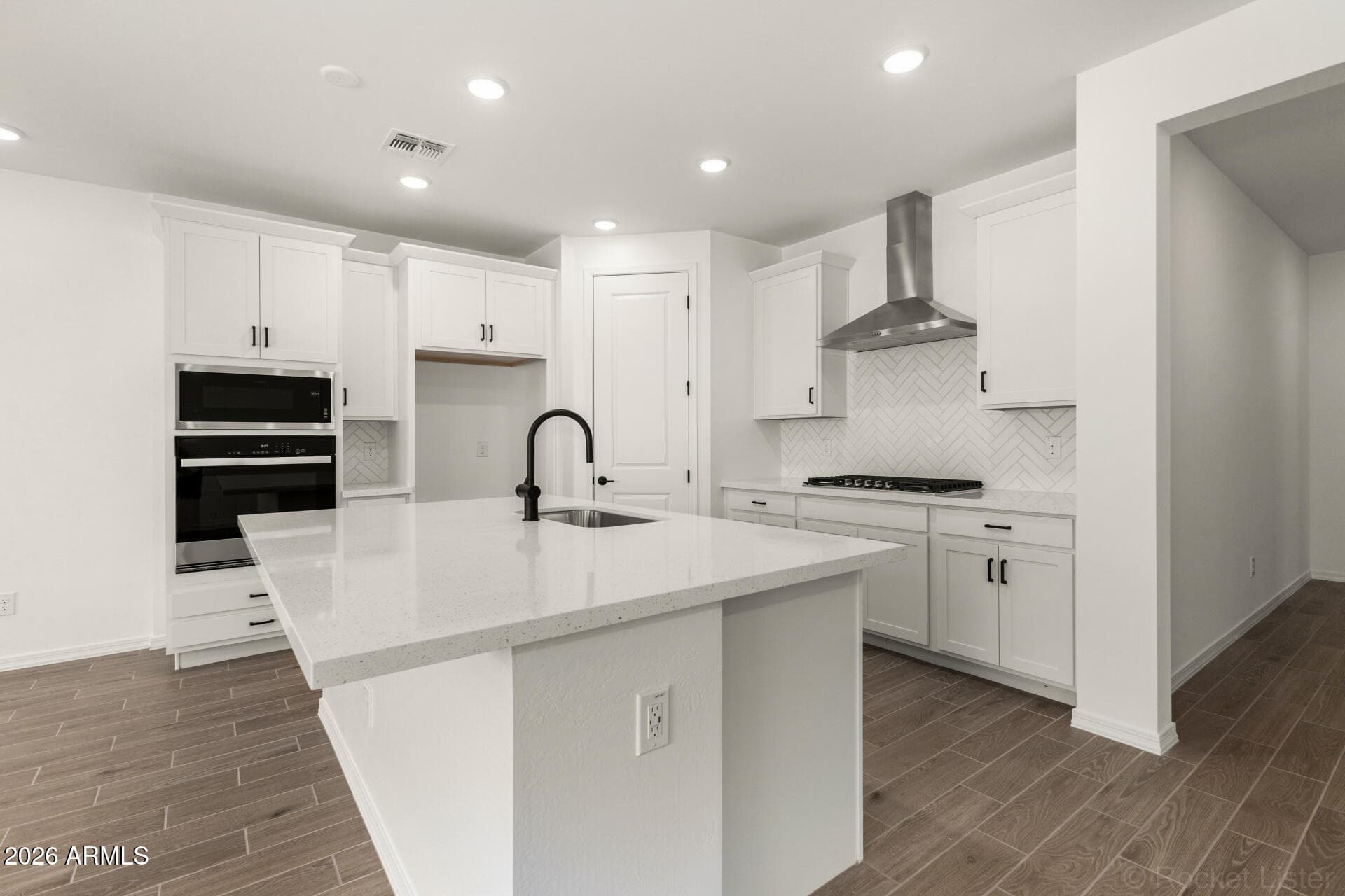 24197 W RAYMOND ST - Photo 3