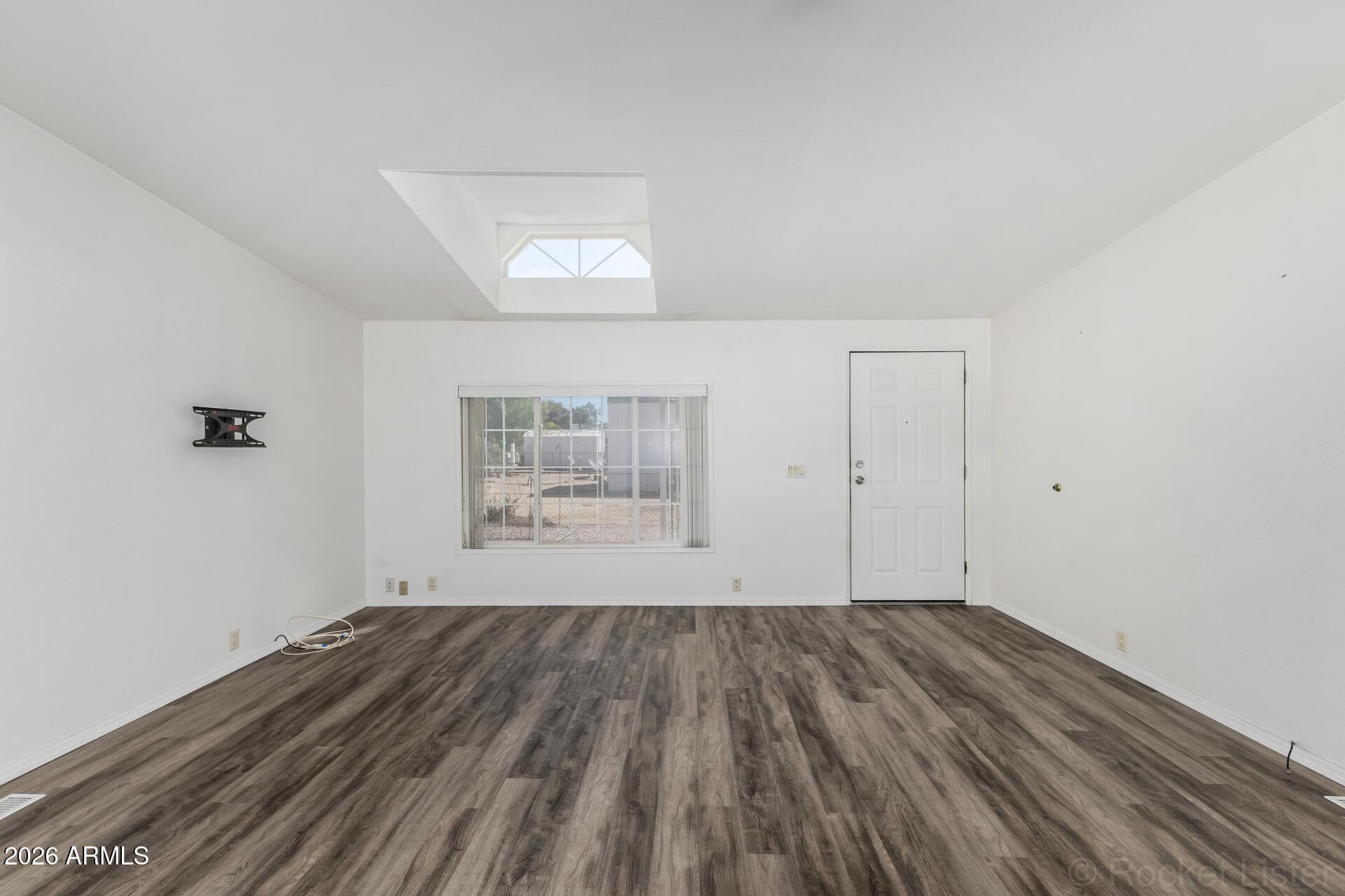 1514 E MURIEL DR - See more photos
