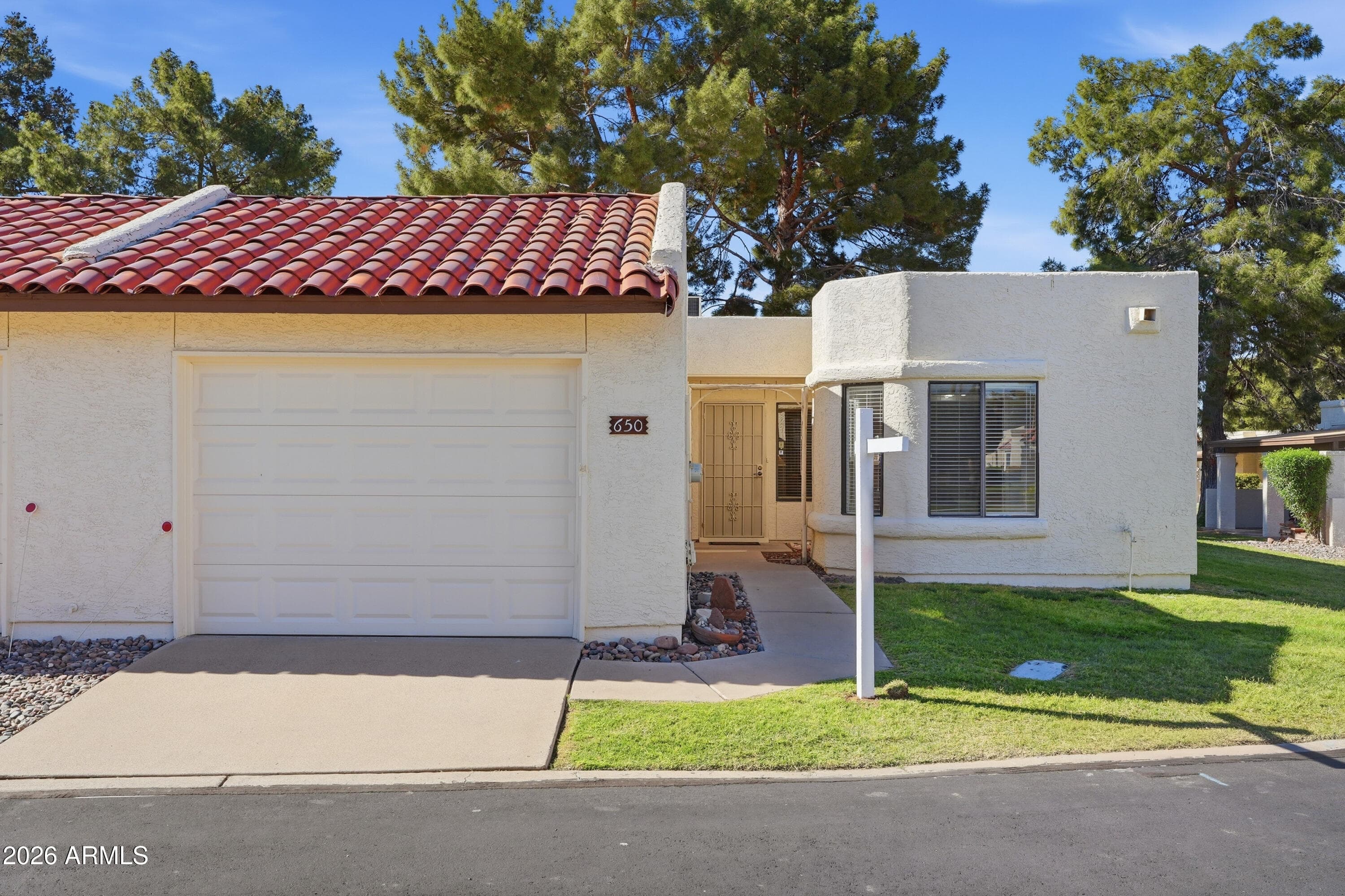 650 S Arrowwood Way — photo 1