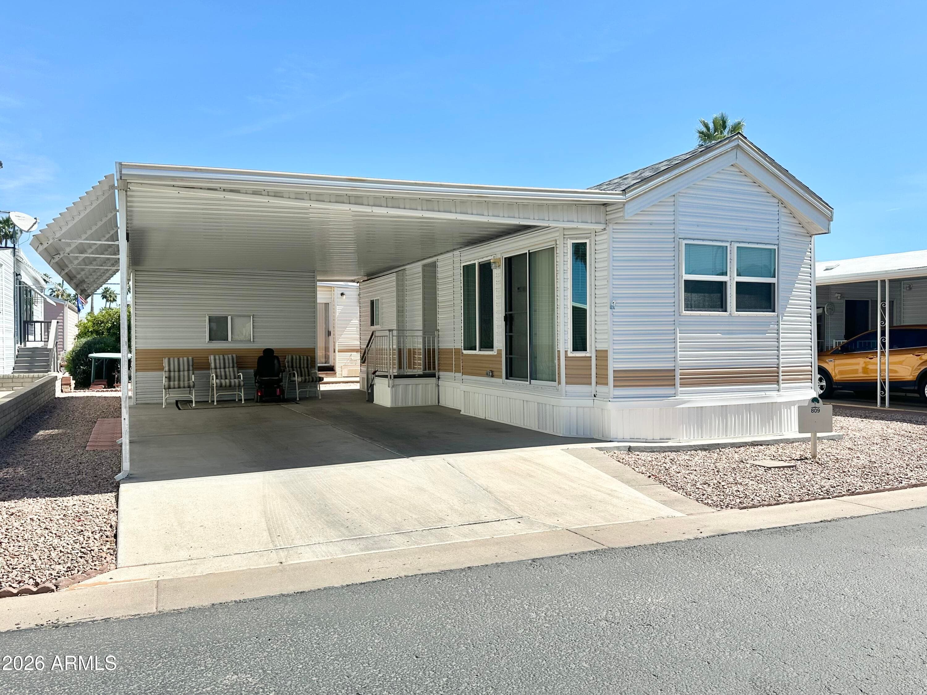 111 S Greenfield Rd 809 — photo 1