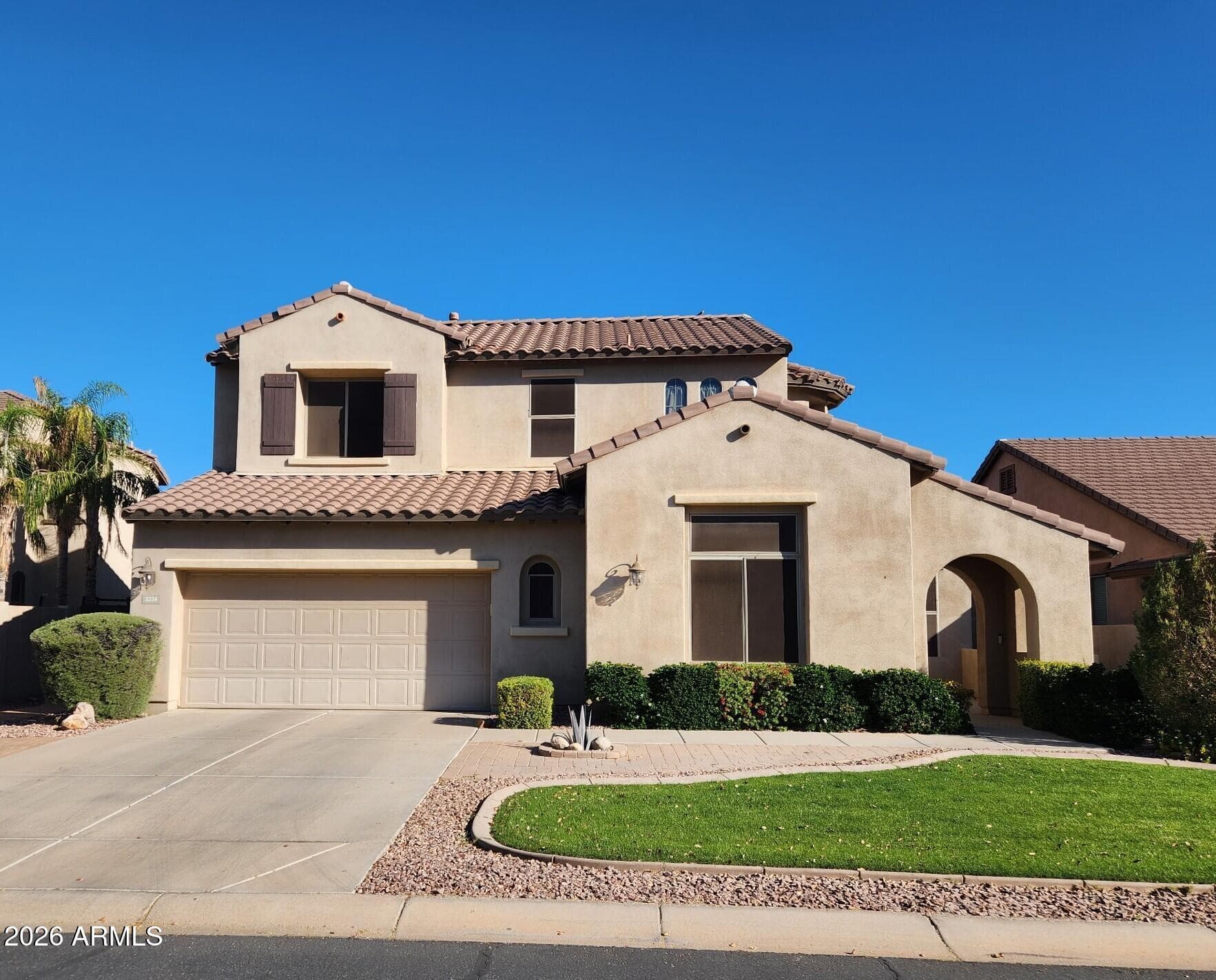 3334 E Grand Canyon Dr — photo 1
