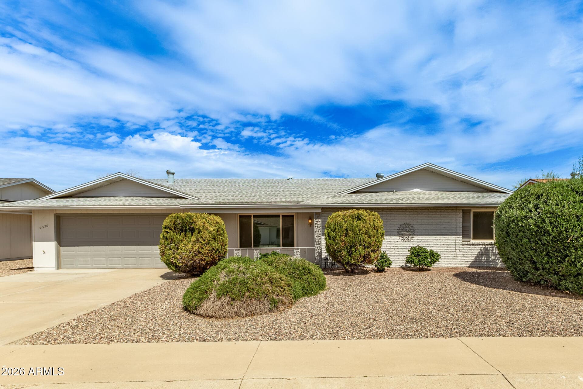 9326 W Willowbrook Dr — photo 1
