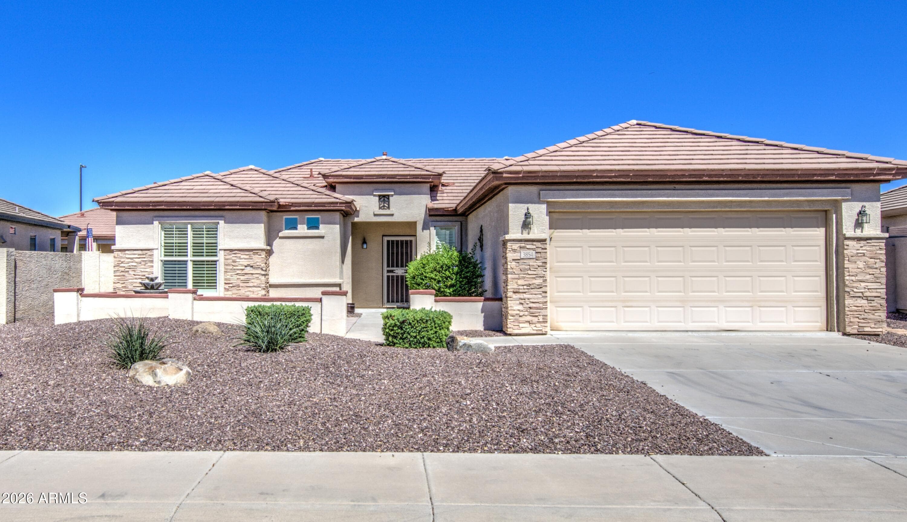3854 E County Down Dr — photo 2