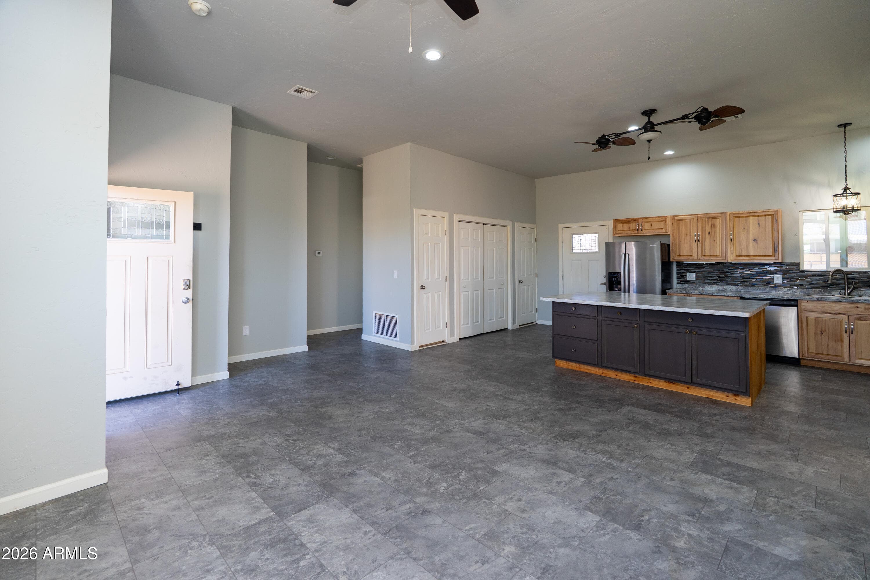 108 E Navajo St — photo 2