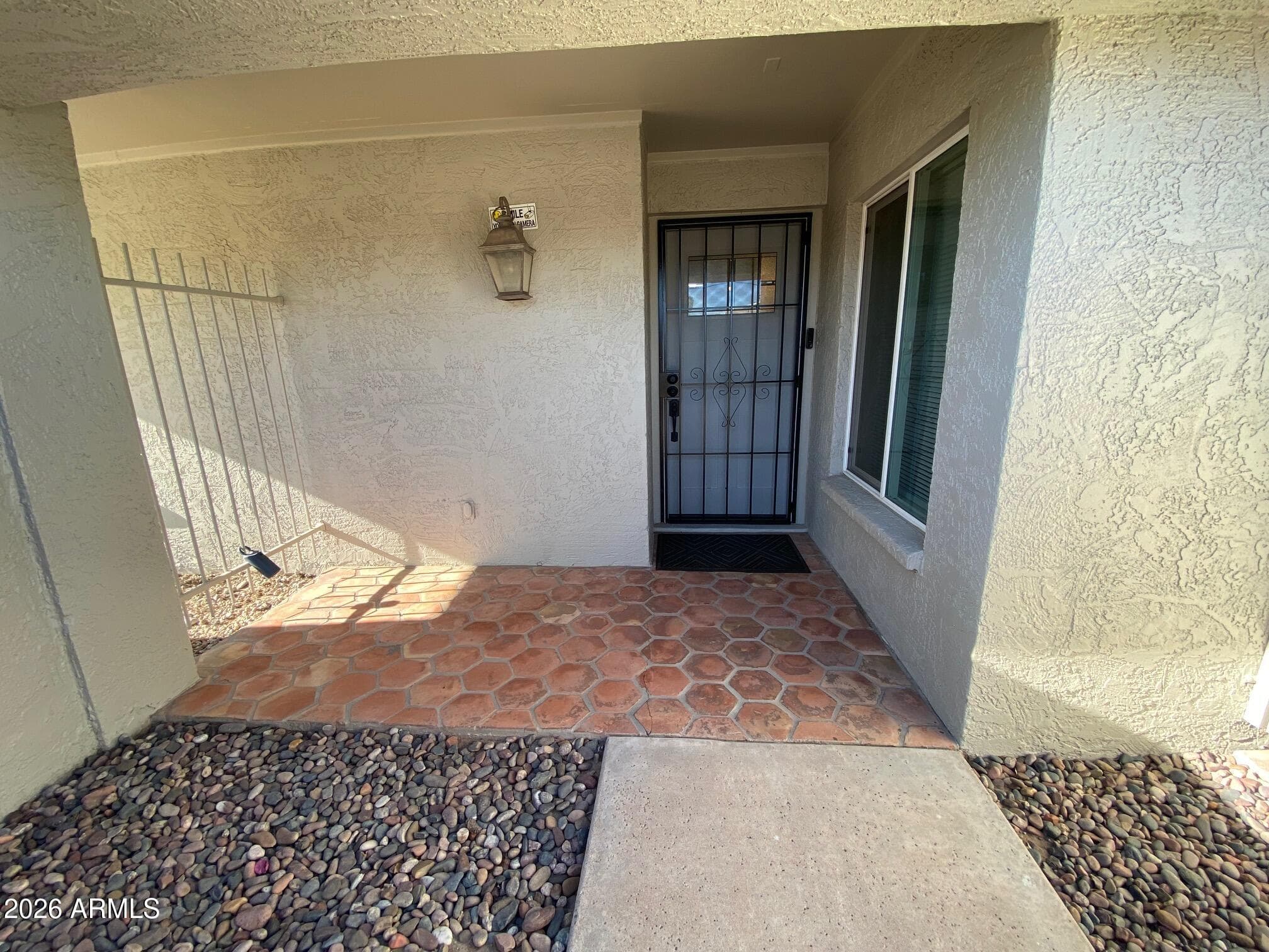 2416 W Caribbean Ln 1 — photo 2