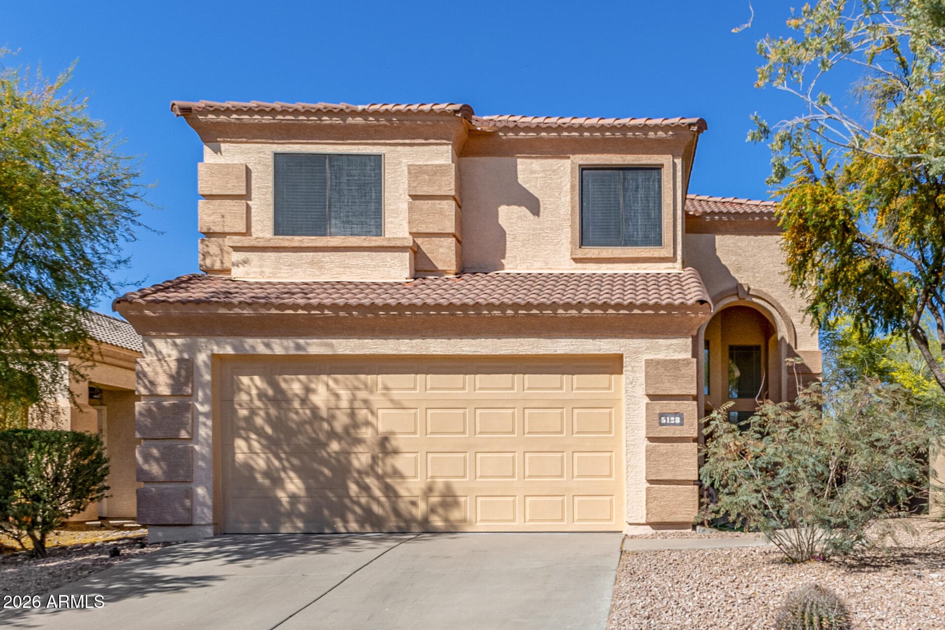 5128 E Roberta Dr — photo 2