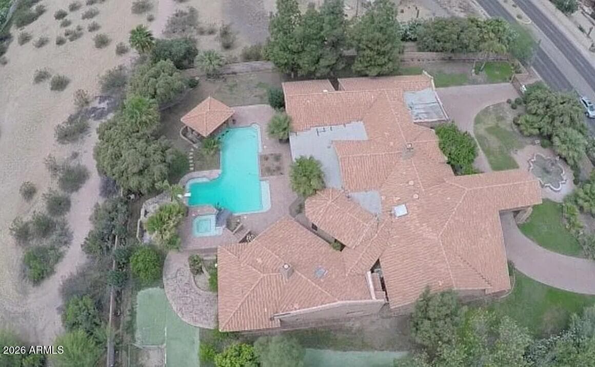 6723 E Lincoln Dr — photo 32