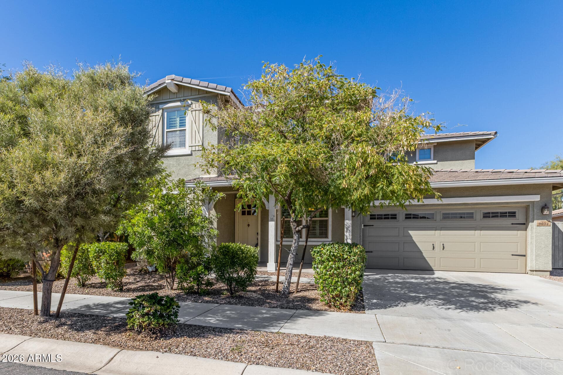 9034 W Alice Ave — photo 1