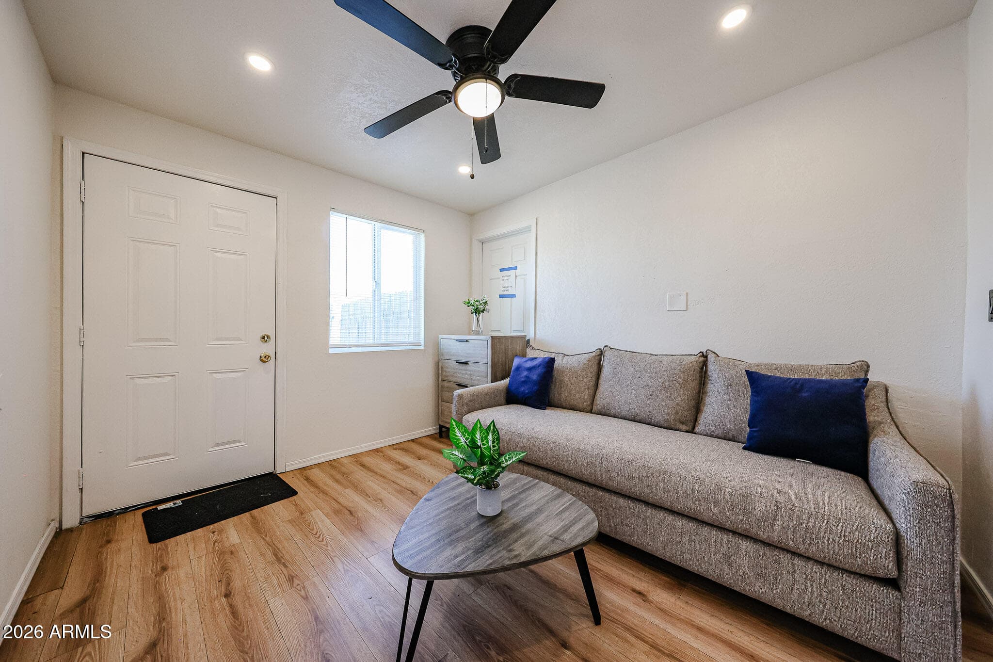 515 E CHARLESTON AVE - Photo 5