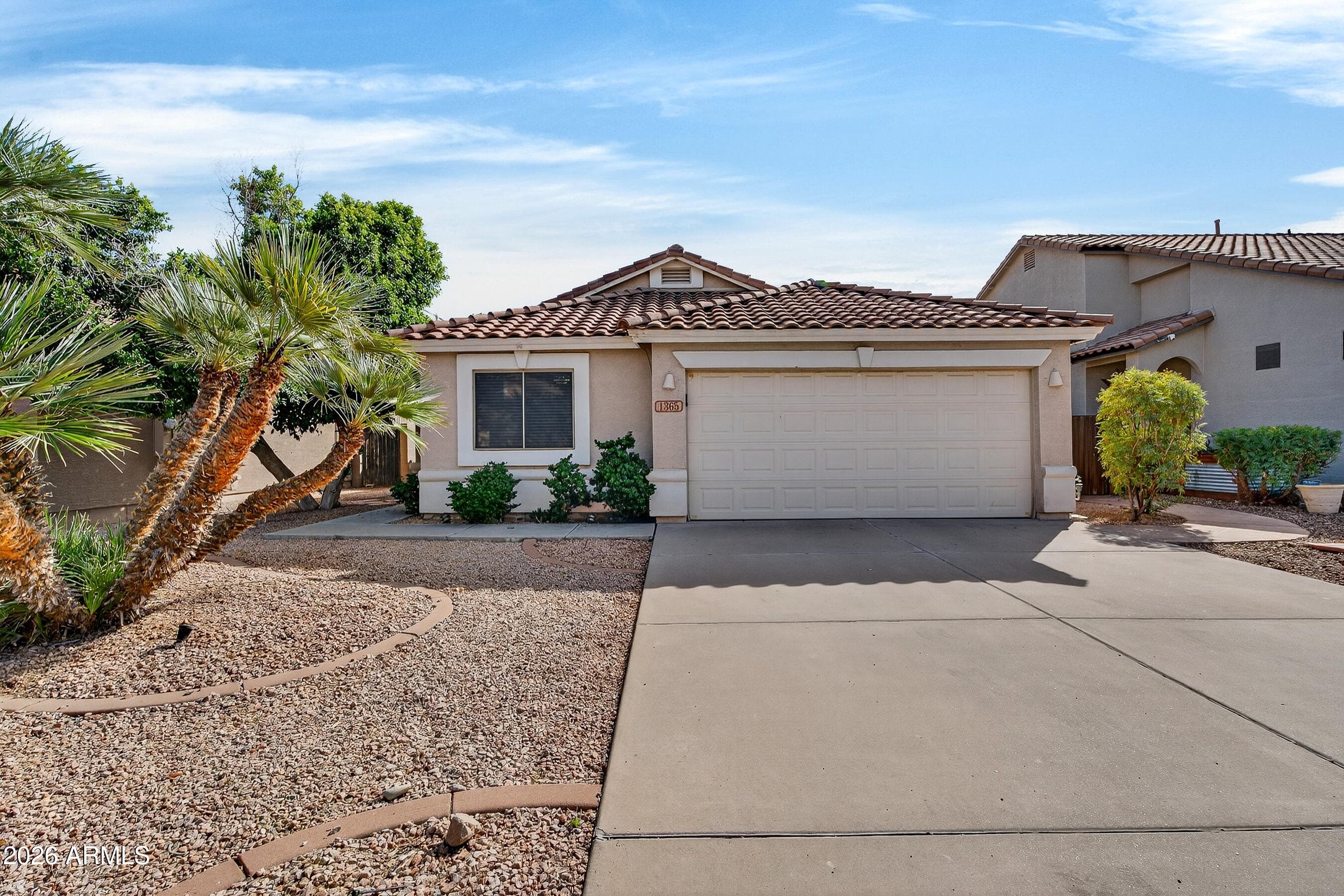 1365 E Betsy Ln — photo 1