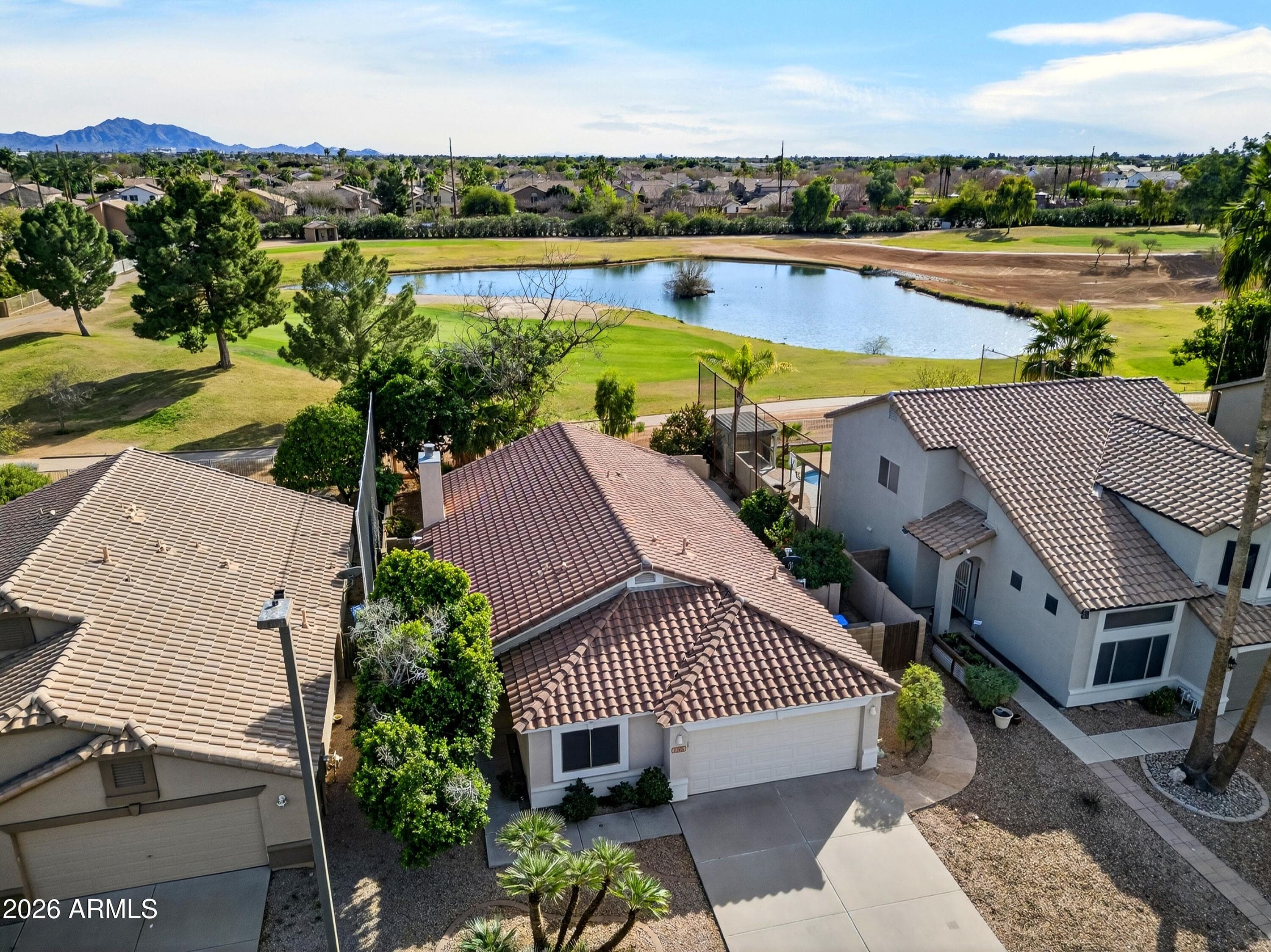 1365 E Betsy Ln — photo 2