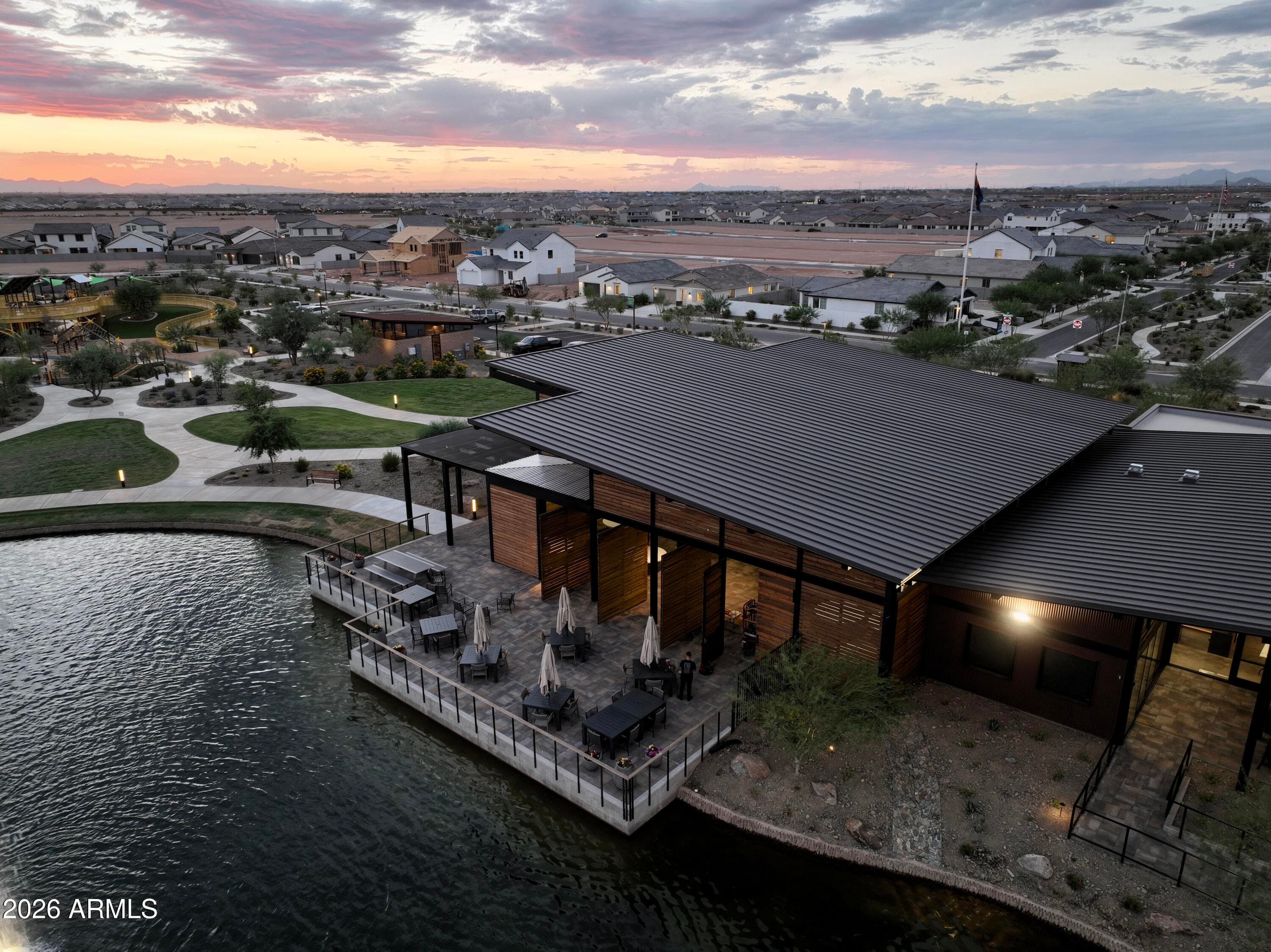 427 W Ridge Rd — photo 34