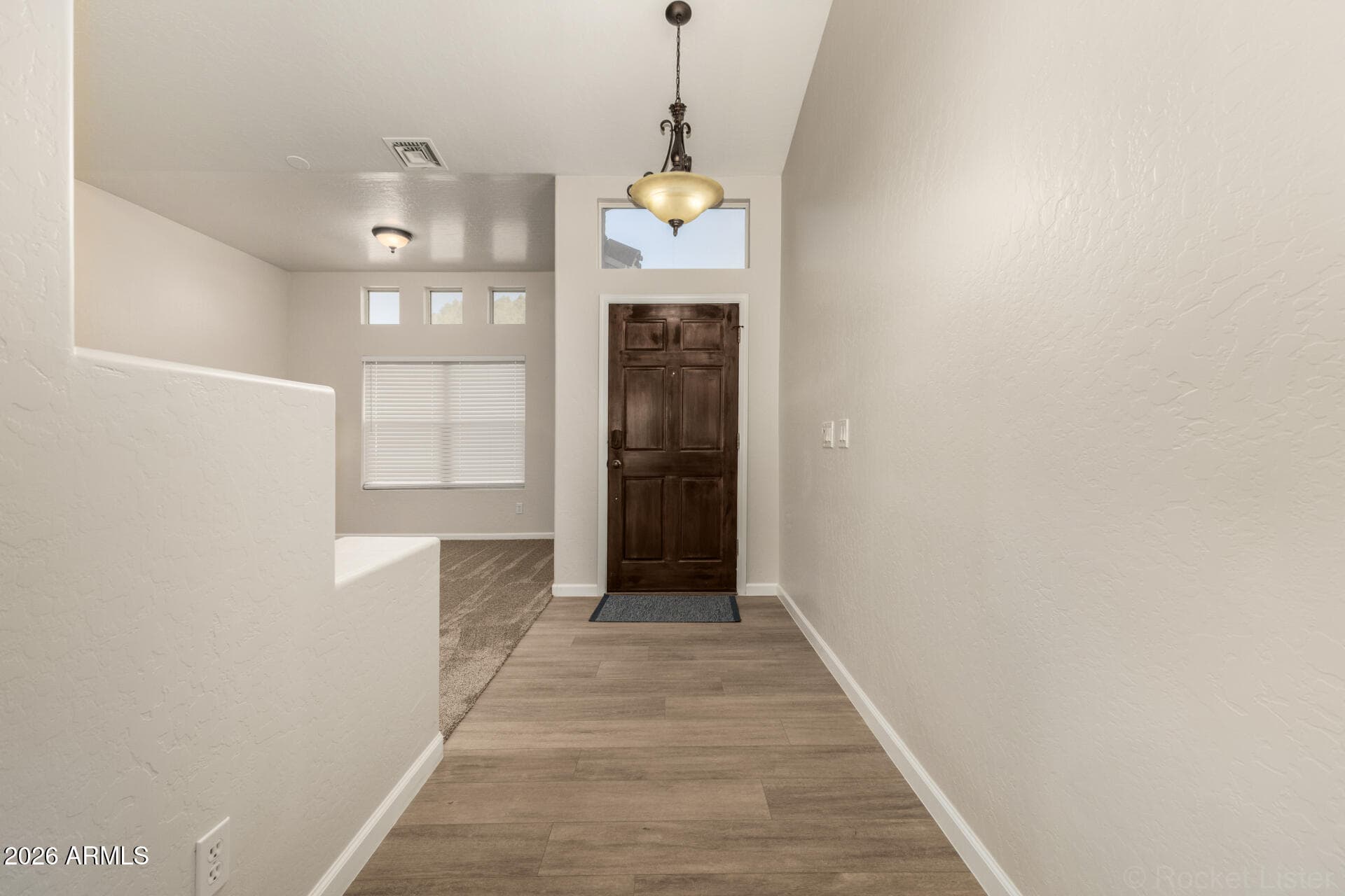 2428 S Lennox St — photo 2