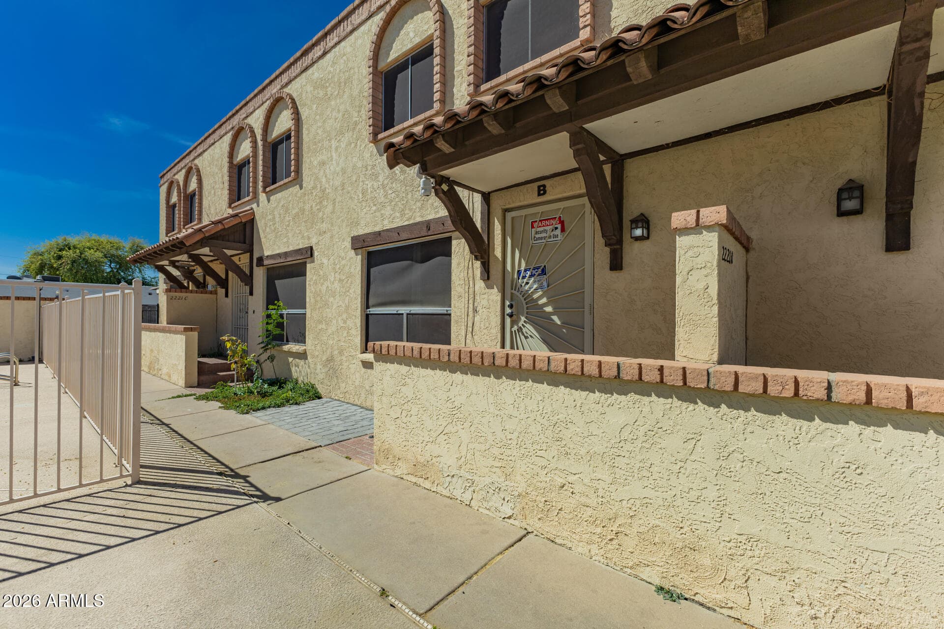 2221 W Turney Ave B — photo 2