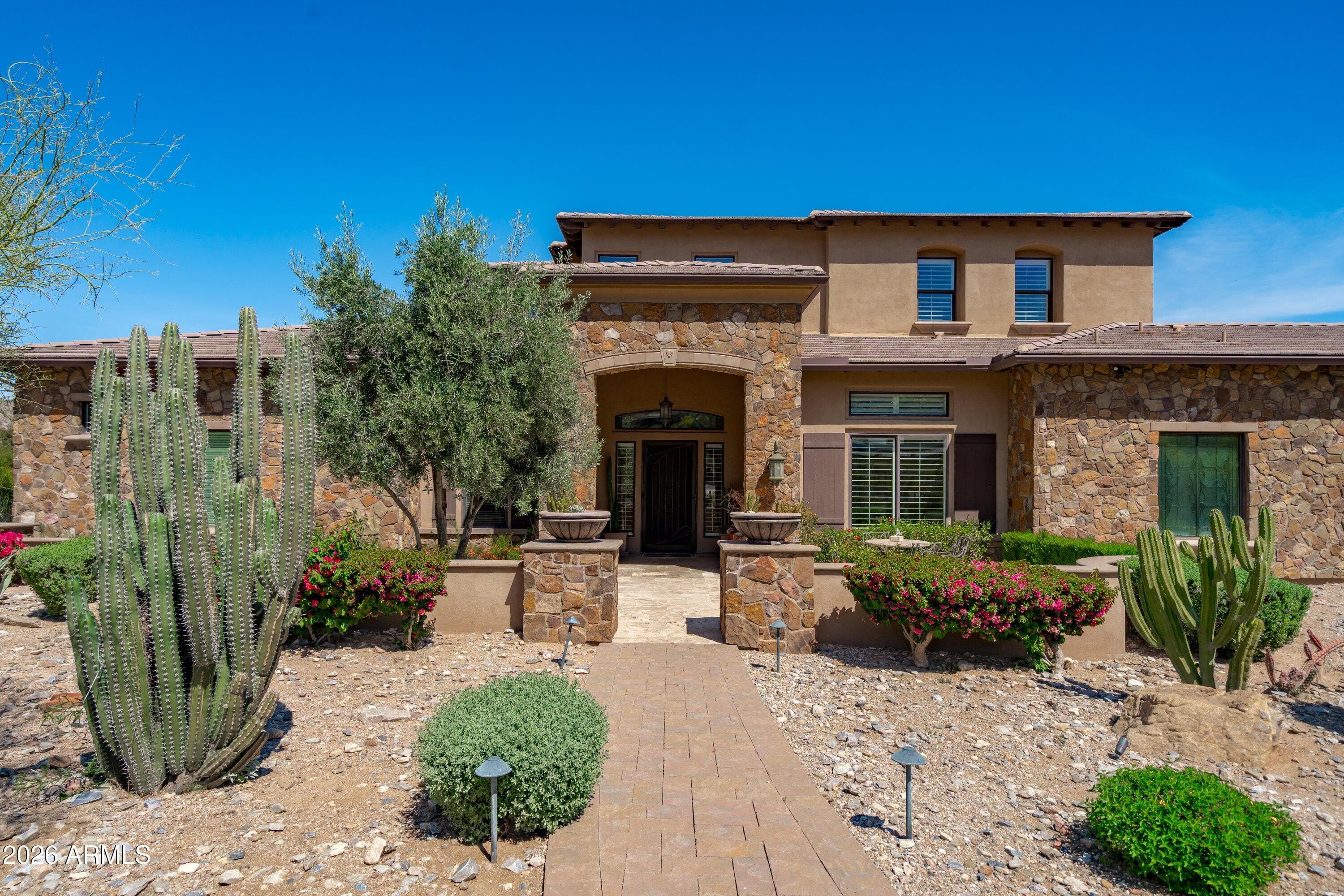 4602 E MOCKINGBIRD LN - Photo 3