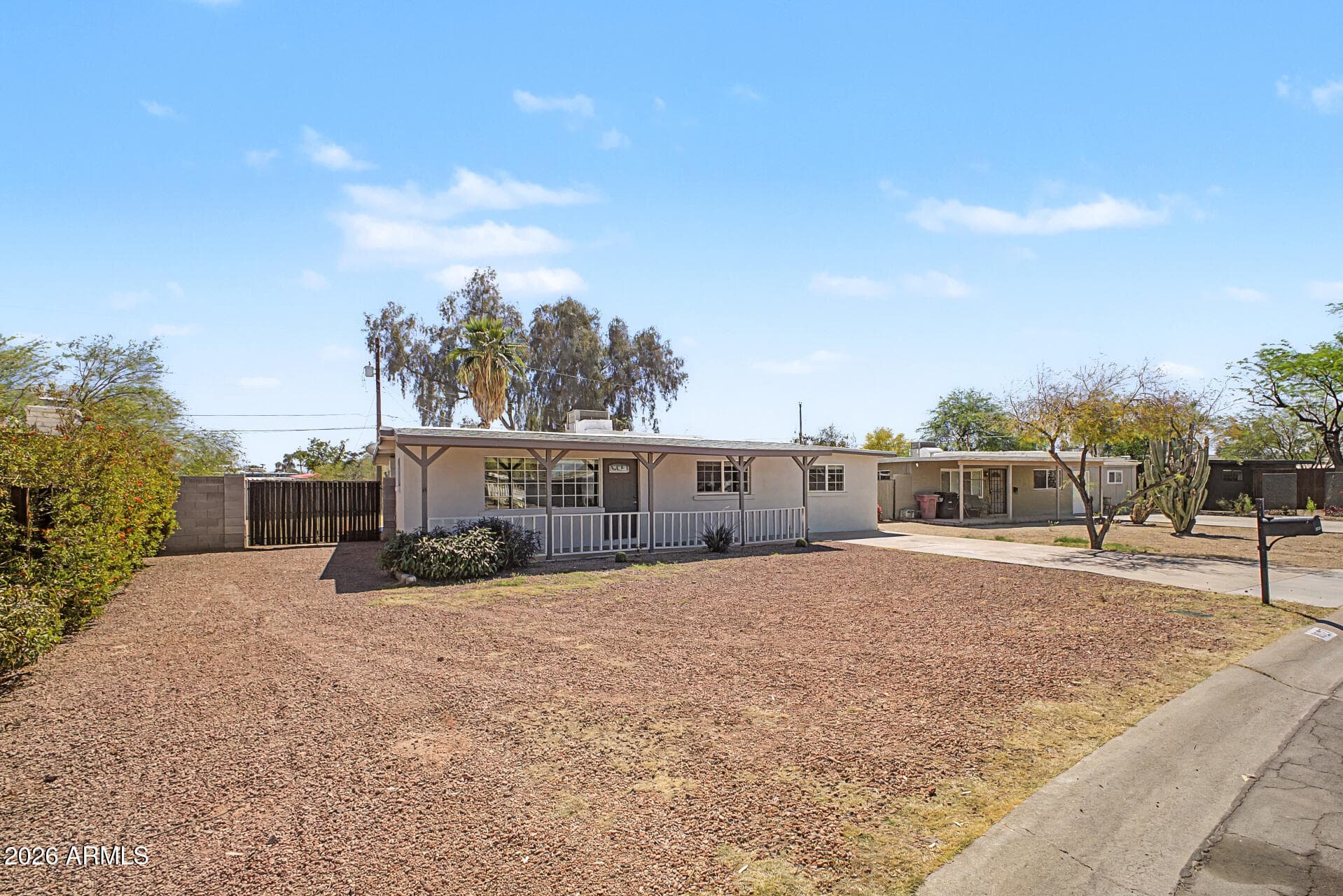 8027 E Coronado Rd — photo 1