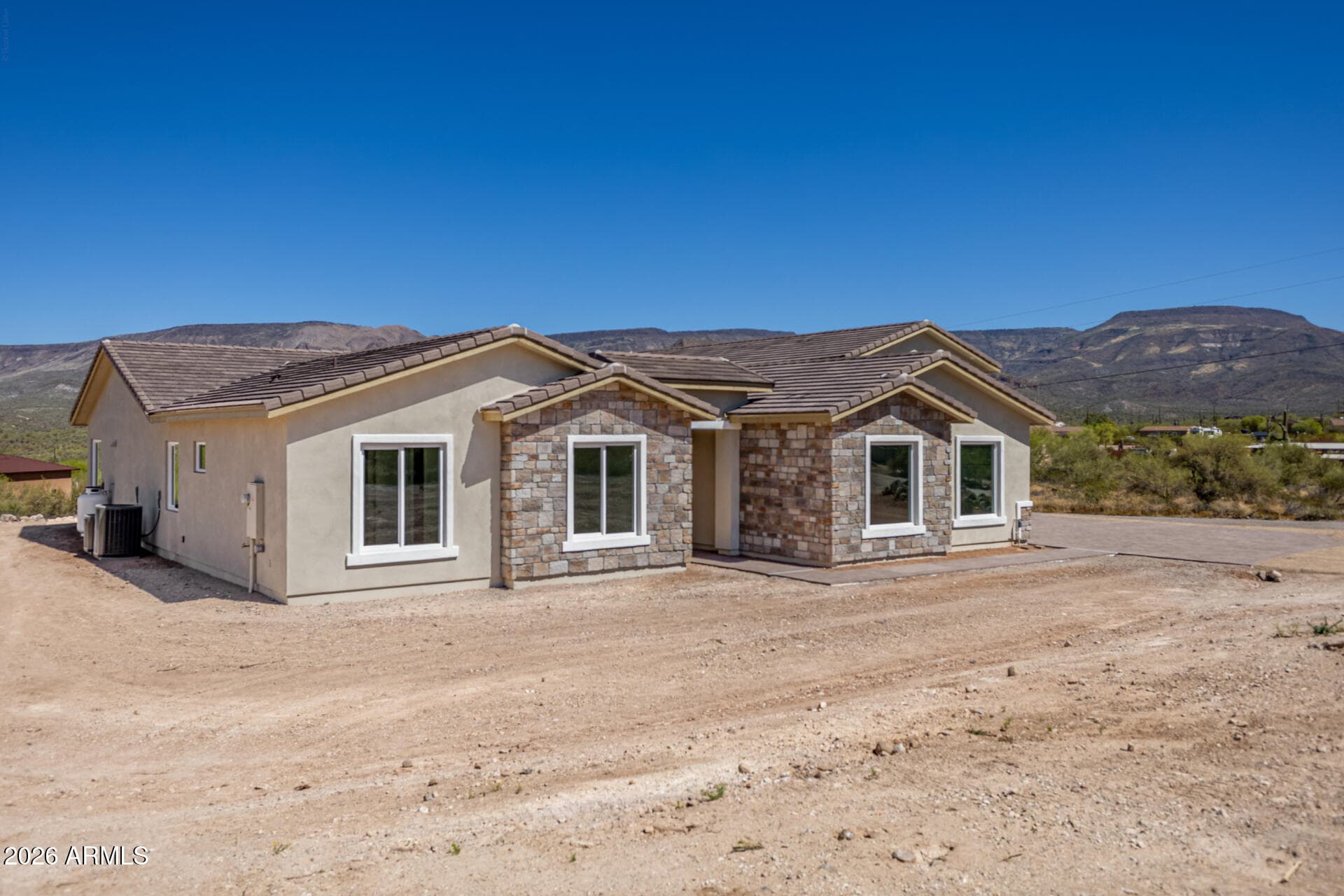 45315 N 18th St — photo 2