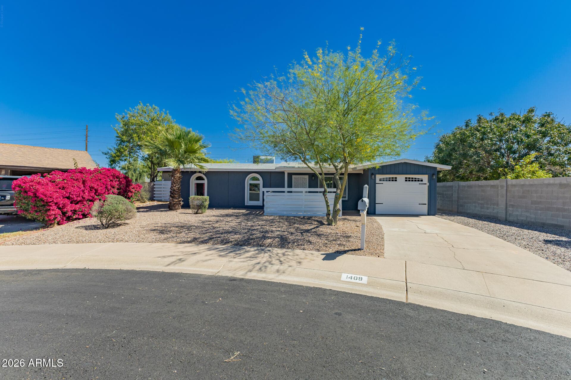 1409 N Oleander St — photo 1