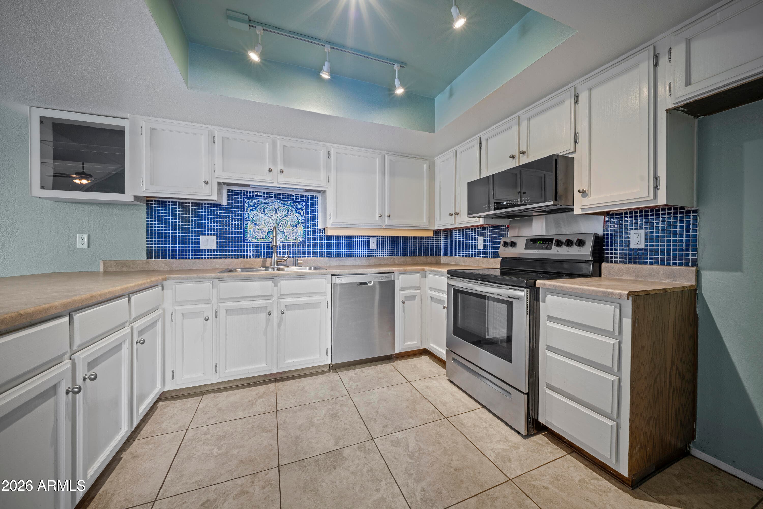 222 W Brown Rd 4 — photo 2