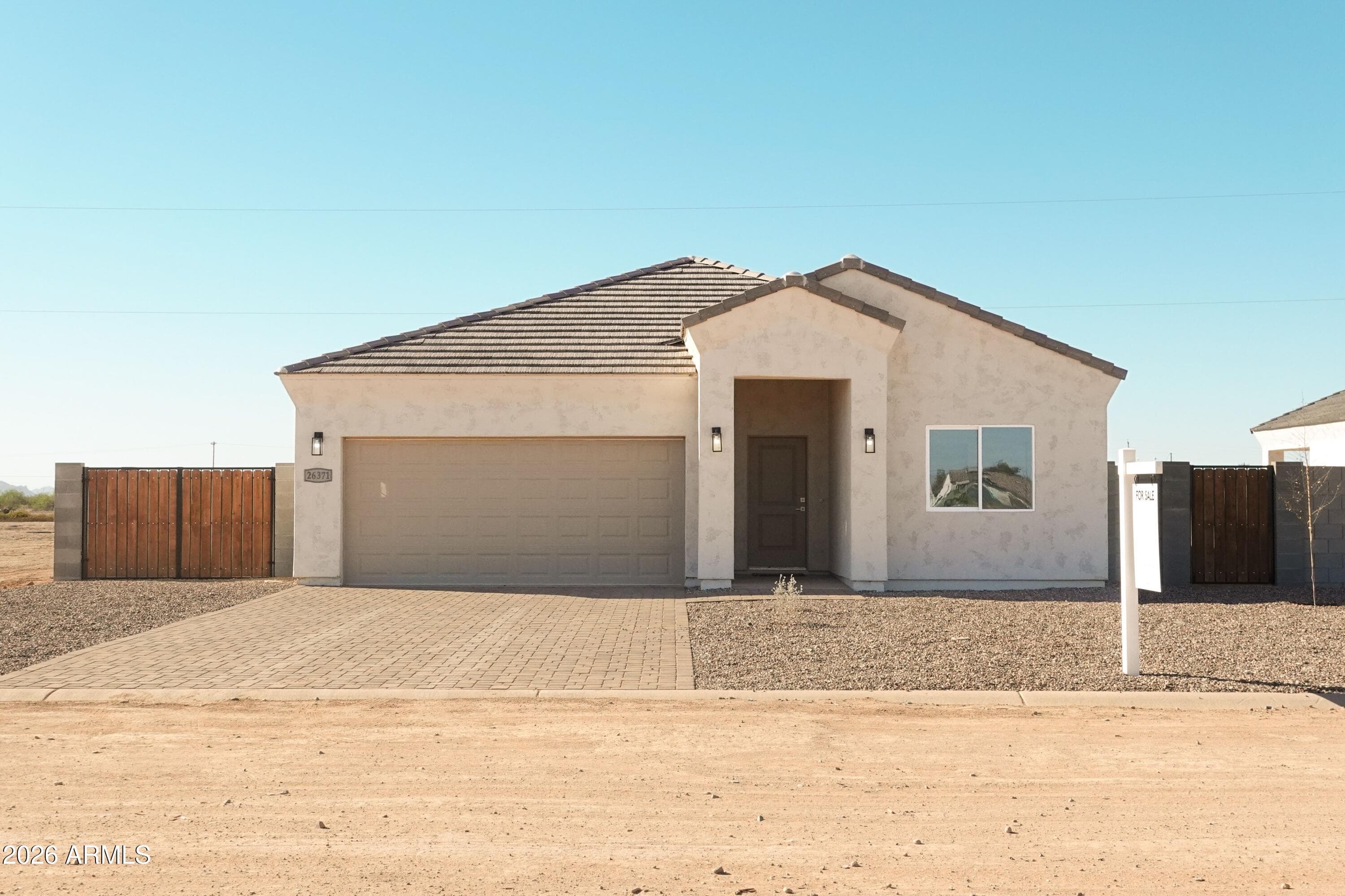 26371 W Desert Crest St — photo 2