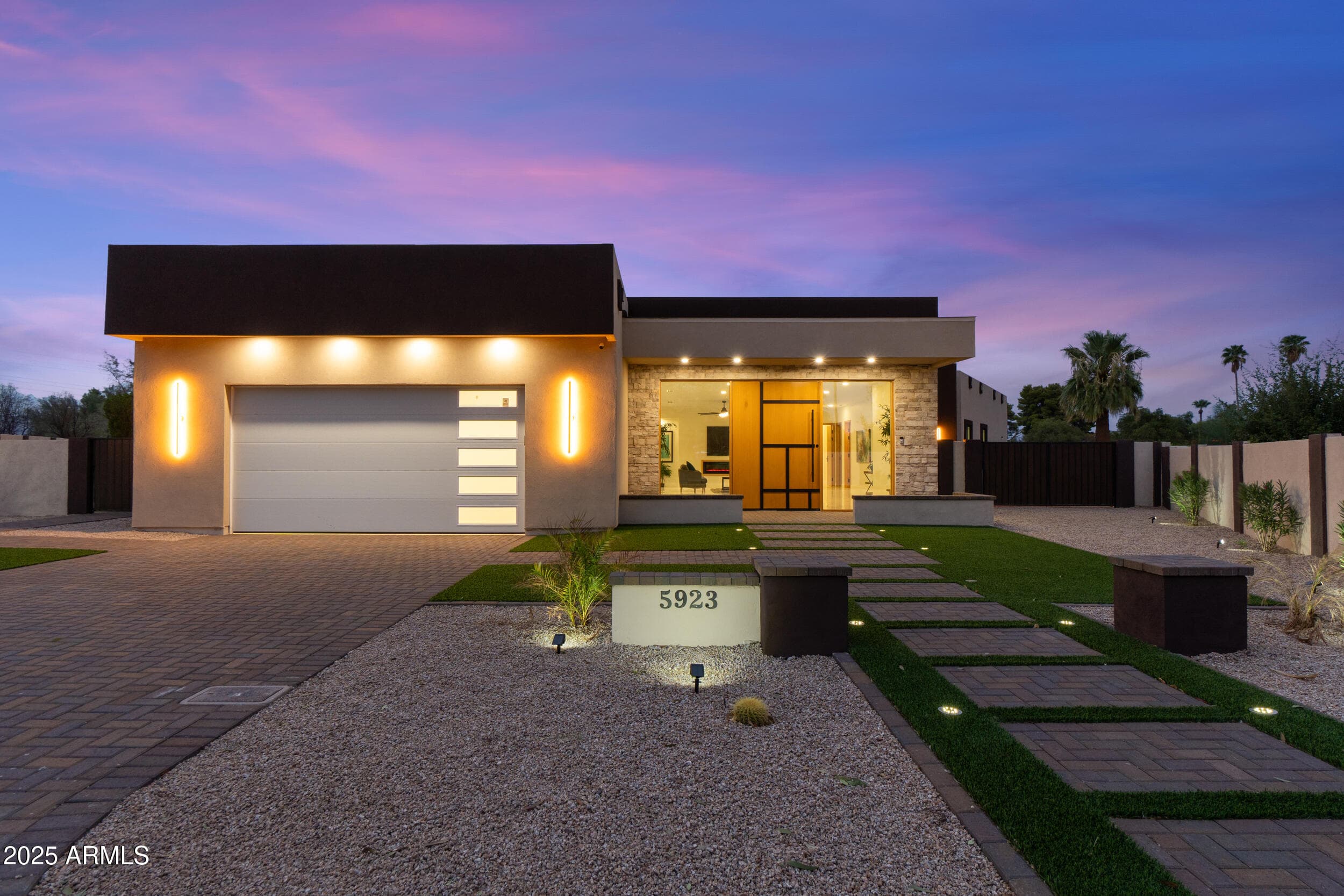 5923 E North Ln — photo 1