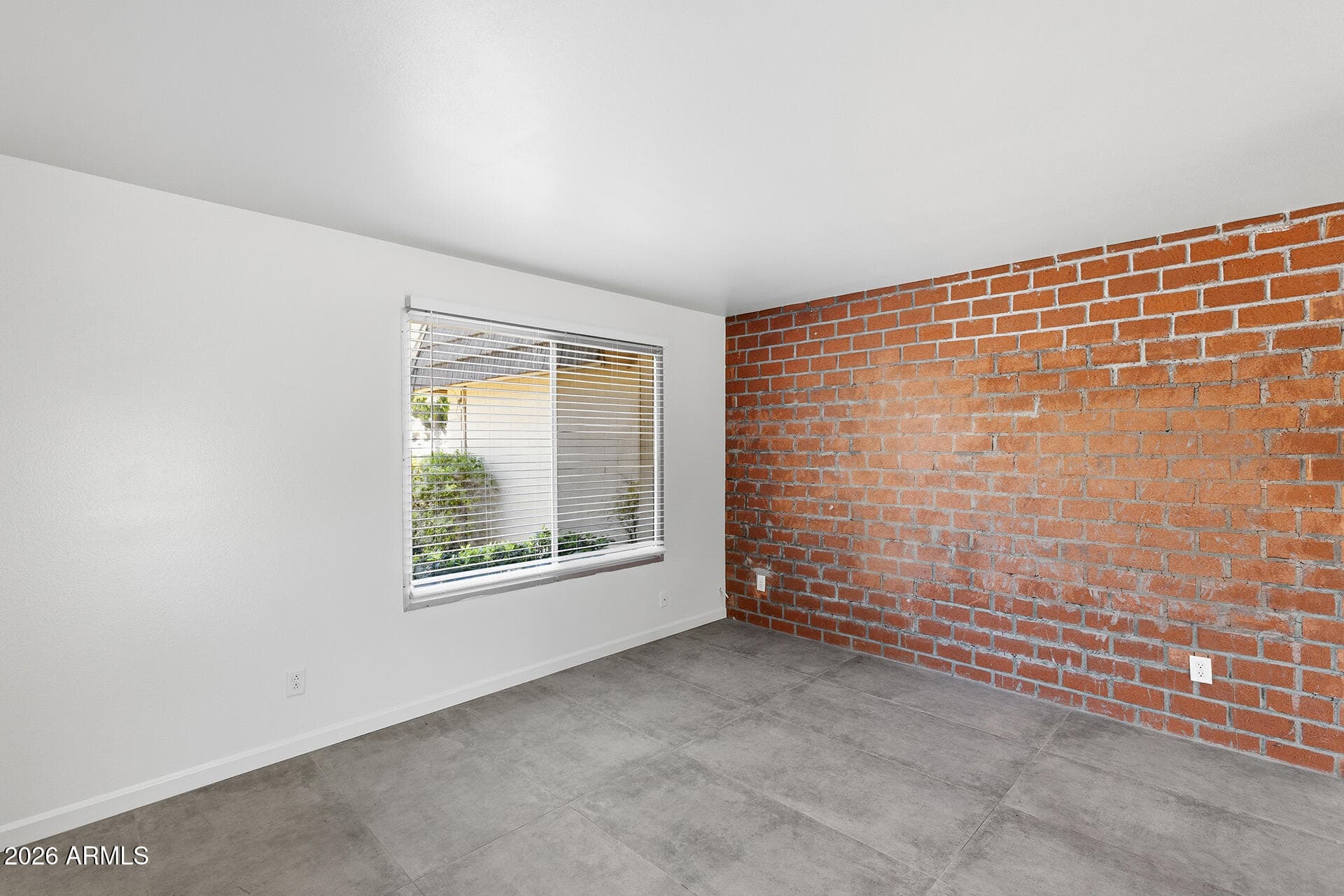 1411 E SOUTHERN AVE - See more photos