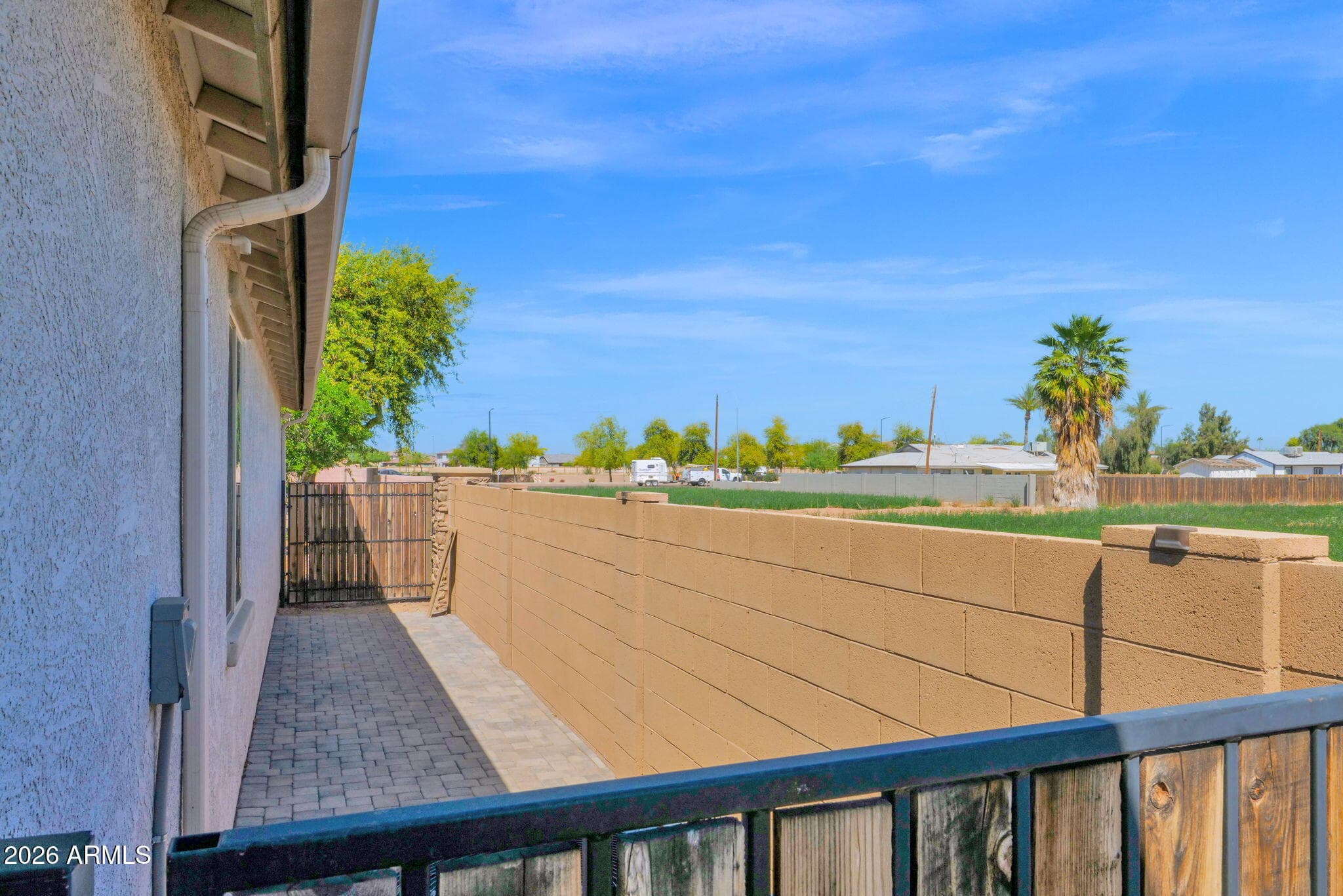 8503 W Peppertree Ln — photo 43