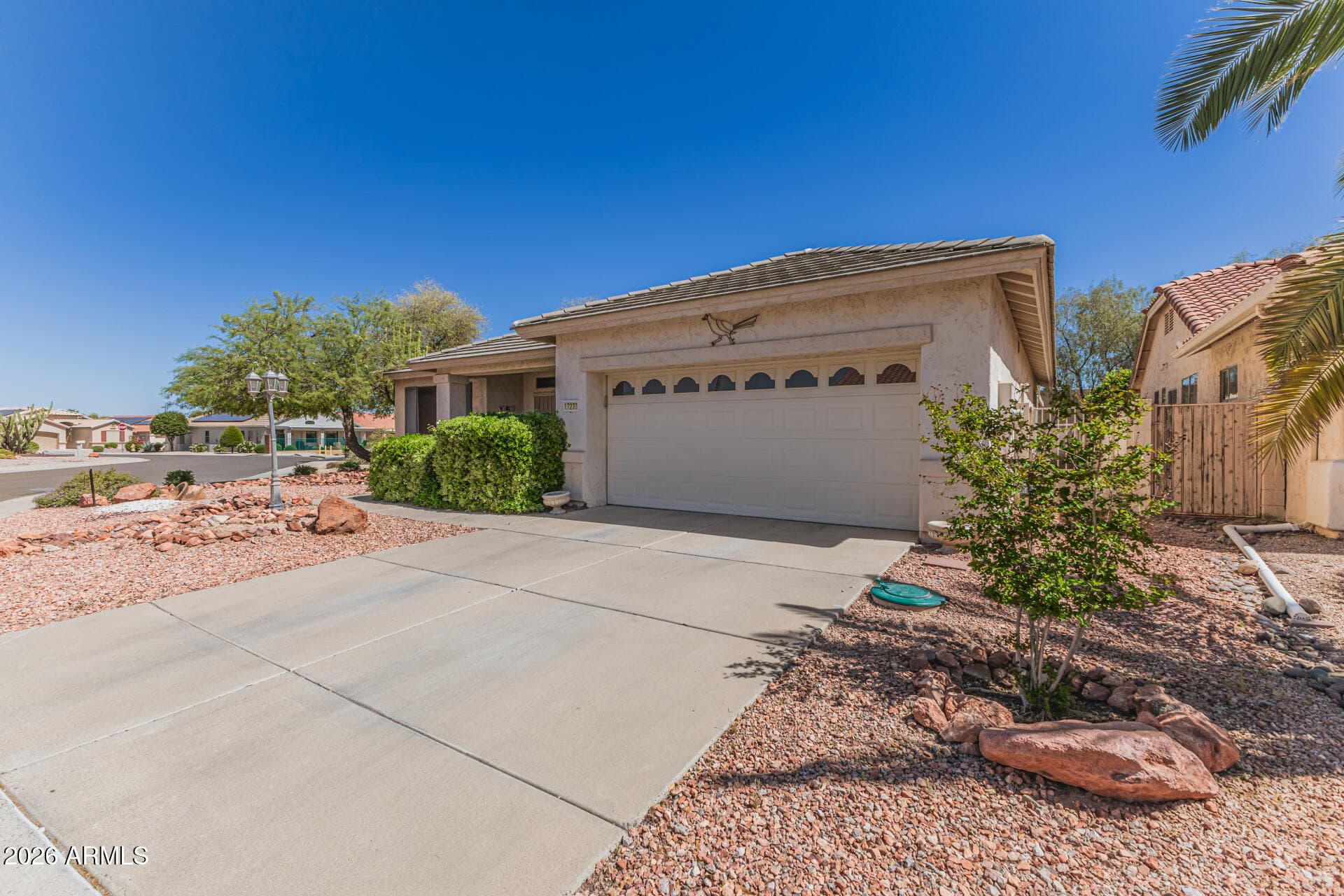 17233 N Thornberry Dr — photo 2