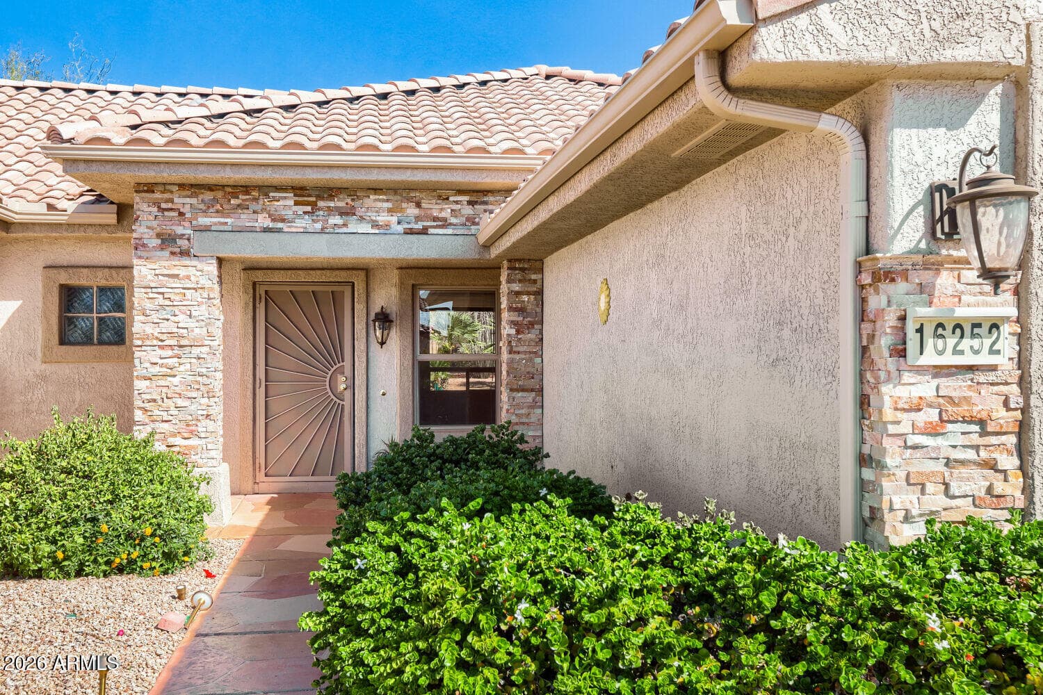 16252 W Manzanita Dr — photo 2