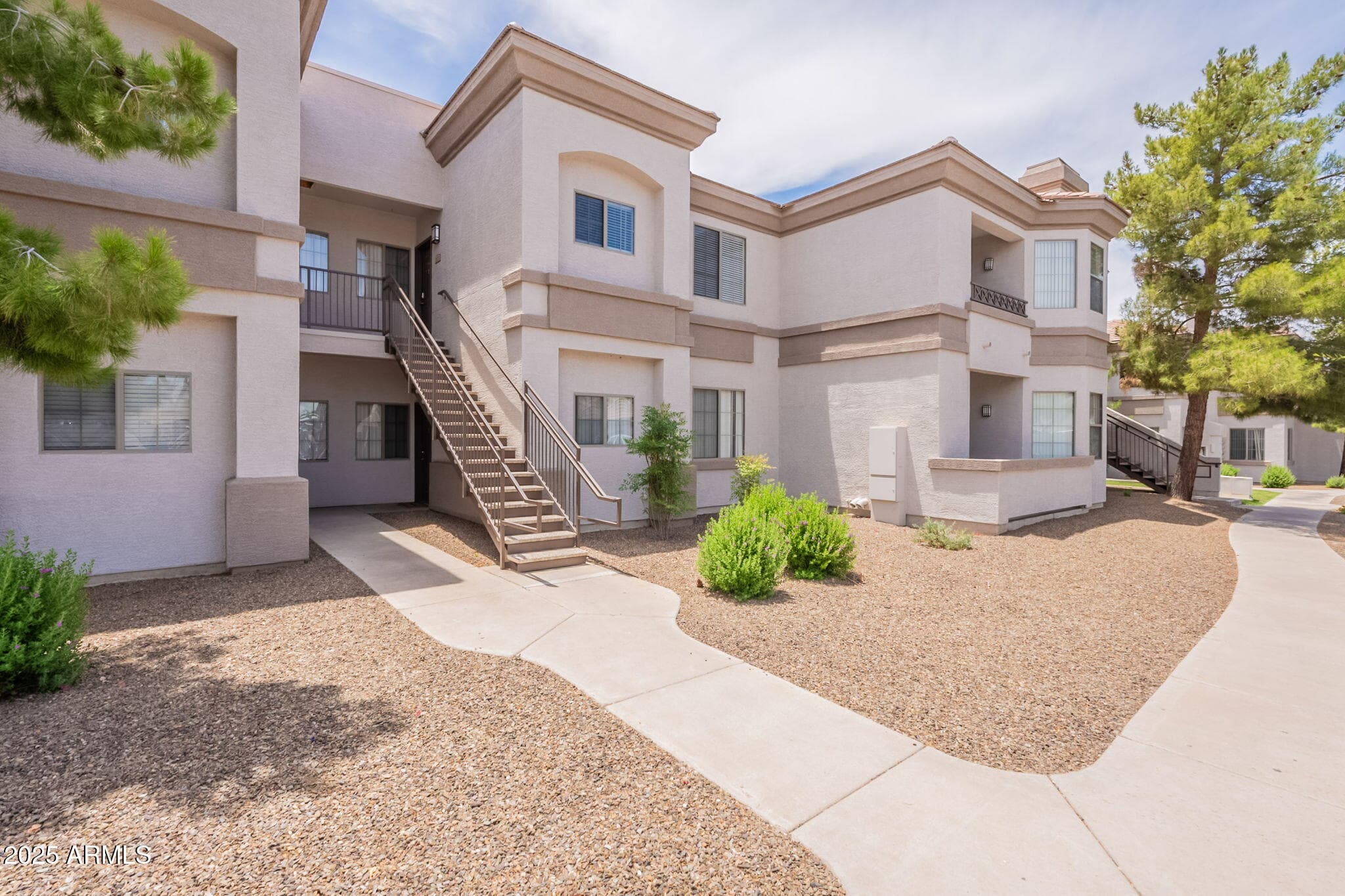 1941 S Pierpont Dr 2073 — photo 1