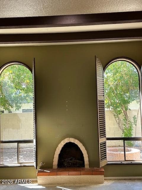 203 E Echo Ln — photo 1